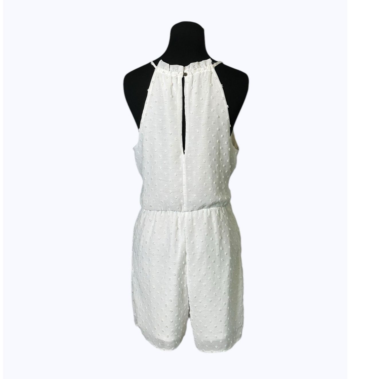Bar III BAR III white swiss dot texture halter romper size Medium Size 28" / US 6 / IT 42 - 2 Thumbnail