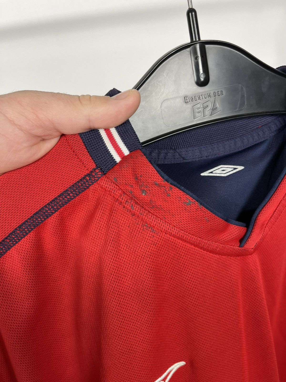 Umbro Vintage Umbro England Reversible Football Jersey Red Navy 00 Size US XL / EU 56 / 4 - 17 Thumbnail