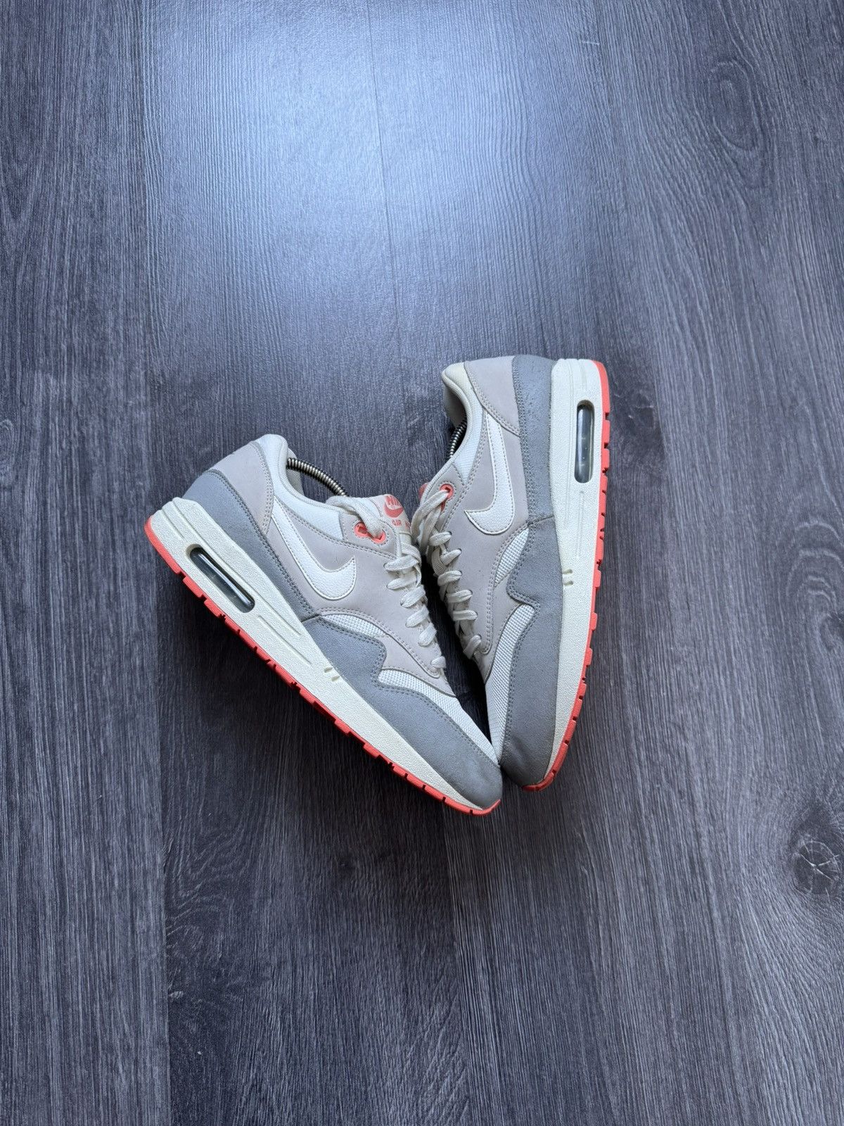 Nike Air Max 1 Essential ‘Pigeon’ Size US 10 / EU 43 - 2 Thumbnail