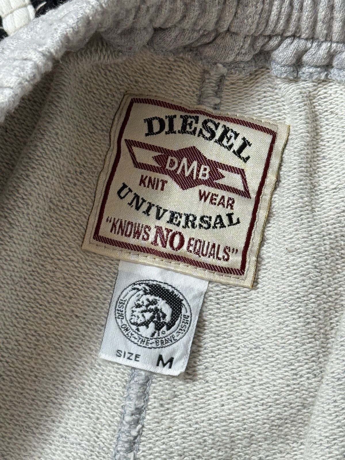Diesel VINTAGE DIESEL 2000s BASIC GREY SHORTS Size 30" / US 8 / IT 44 - 5 Thumbnail