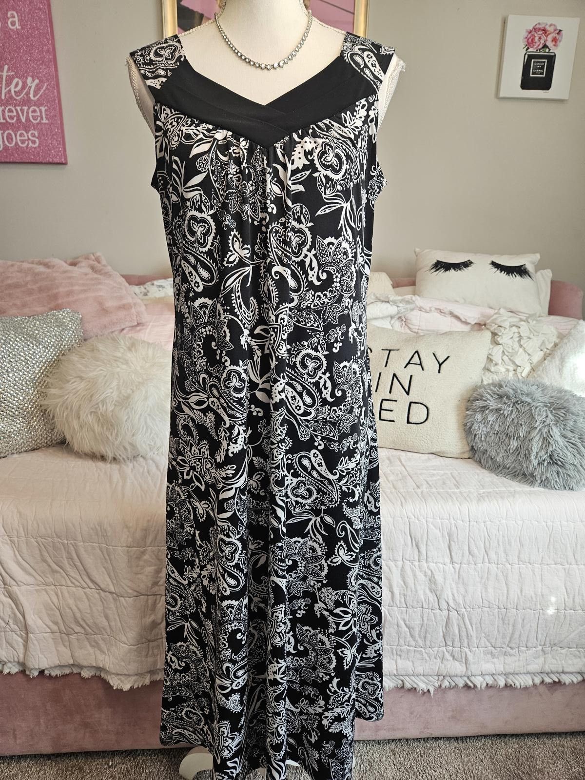Designer Black & White Floral Maxi Dress Size L / US 10 / IT 46 - 1 Thumbnail