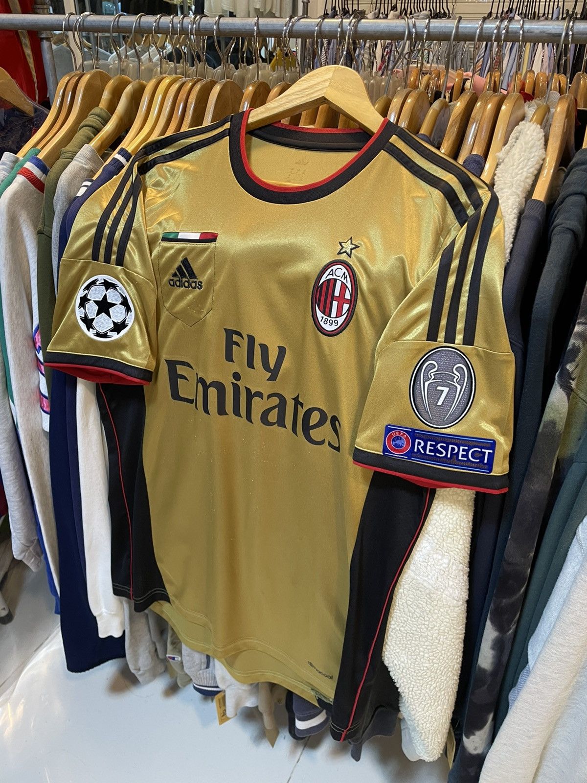 Adidas × Vintage 2013-2014 AC Milan KAKA’22 Away Kit Size US L / EU 52-54 / 3 - 2 Thumbnail