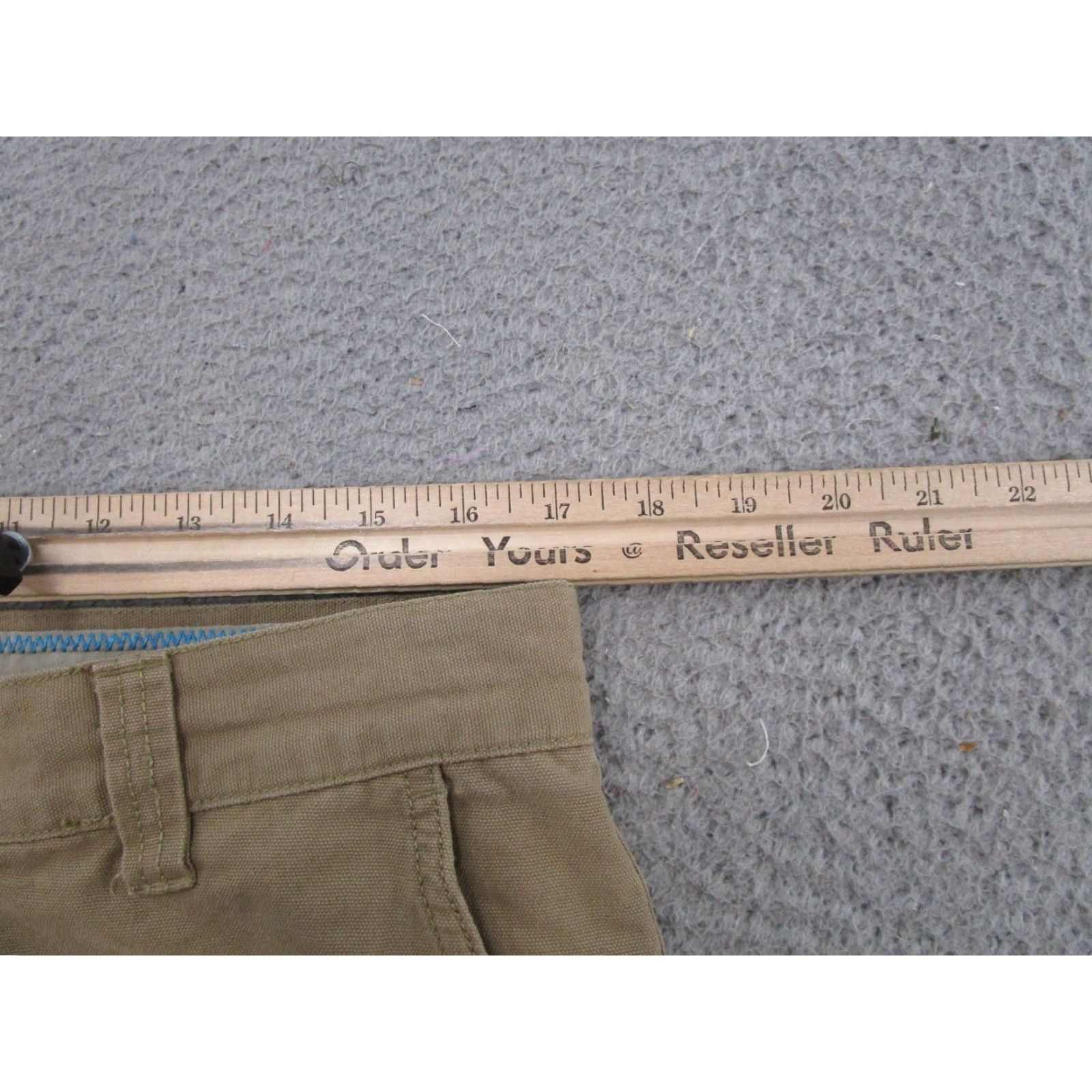 Vintage Columbia Beige Pants Straight Leg 34x30 Cargo Canvas Zip Pockets Men Regular Classic Chino 5-Pocket Style Outdoor Logo 30 In Inseam Size US 34 / EU 50 - 7 Thumbnail