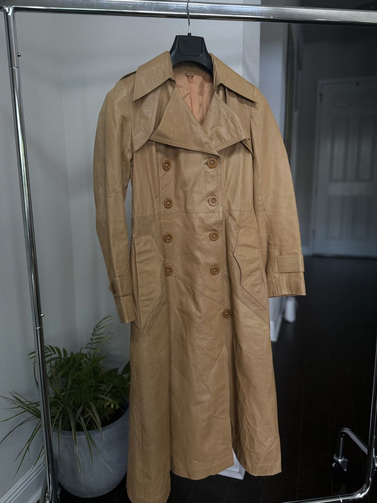 Other Vintage 1960sEuro Camel Leather Double Breasted Trench Coat Size M / US 6-8 / IT 42-44 - 4 Thumbnail