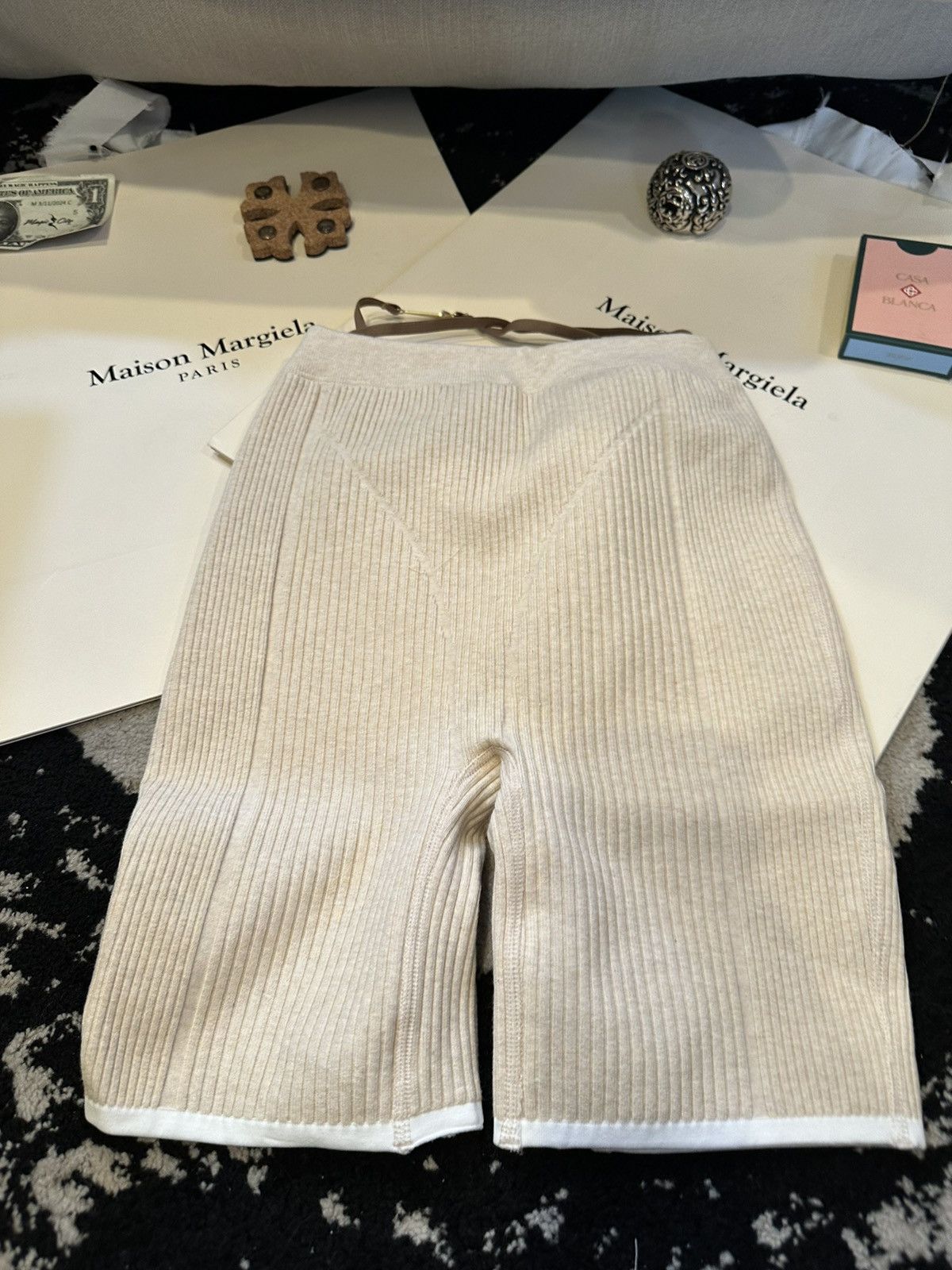 Jacquemus × Nike Nike x Jacquemus Women's Shorts Size 26" / US 2 / IT 38 - 4 Thumbnail