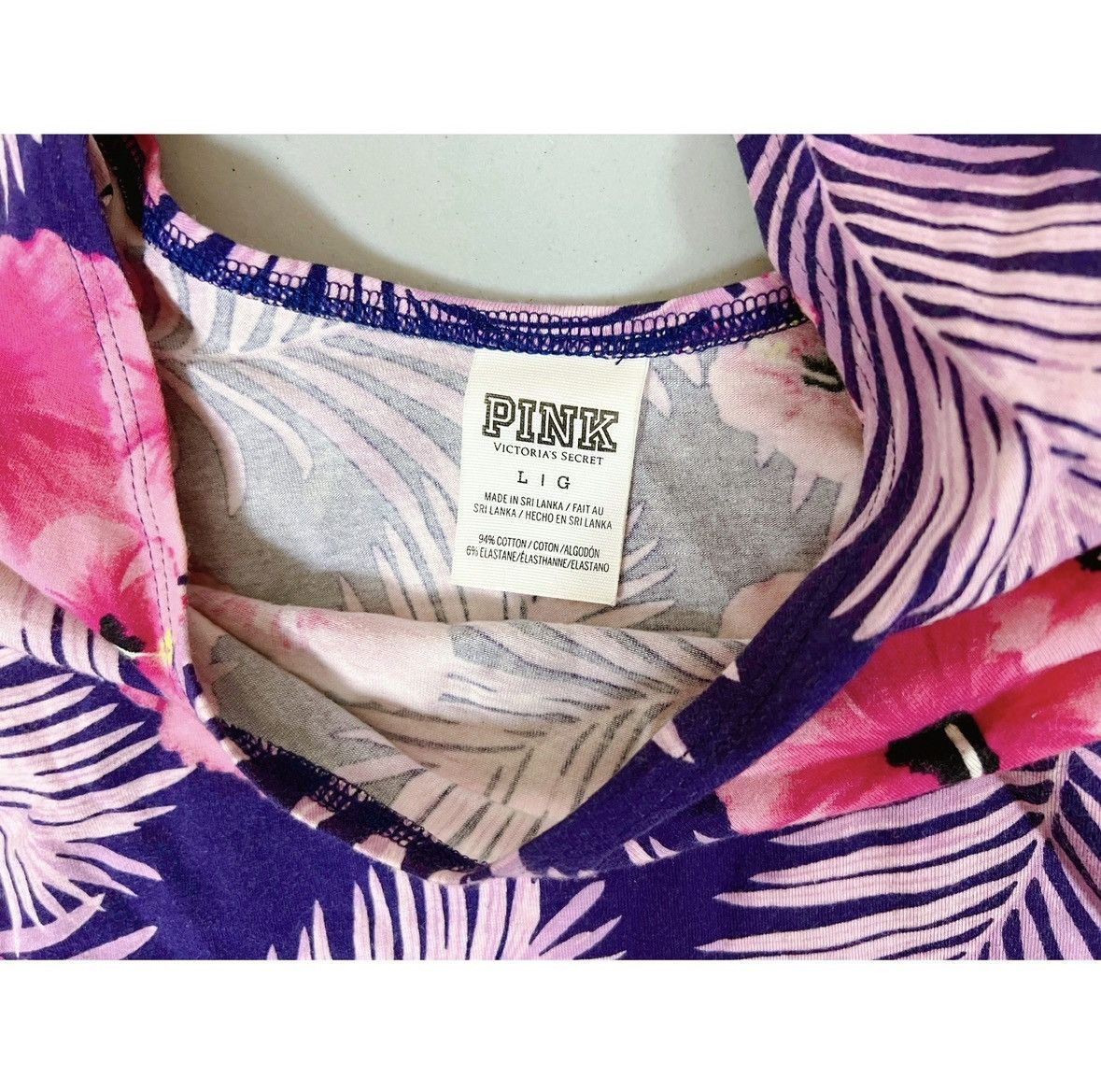 Victoria's Secret Pink Purple Hibiscus Floral Crop Top T-Shirt Tee Size L 🌺✨ Size L / US 10 / IT 46 - 3 Thumbnail