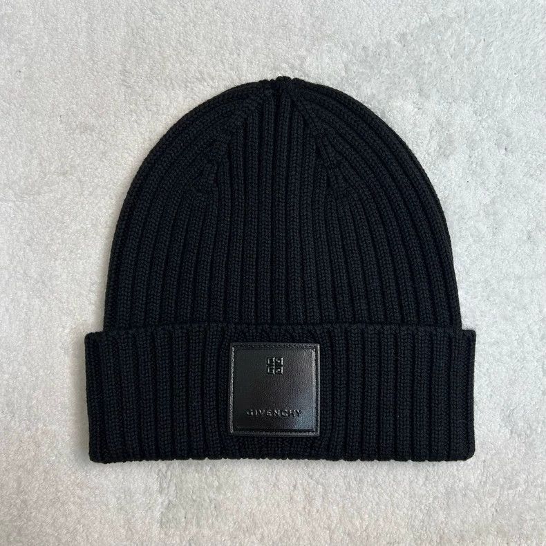 Givenchy Givenchy New Black Beanie 2506-Nextarrow Size ONE SIZE - 1 Thumbnail
