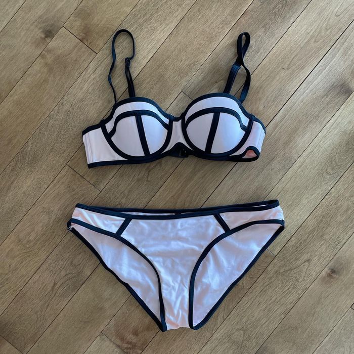 Pink bikini cheap with black outline