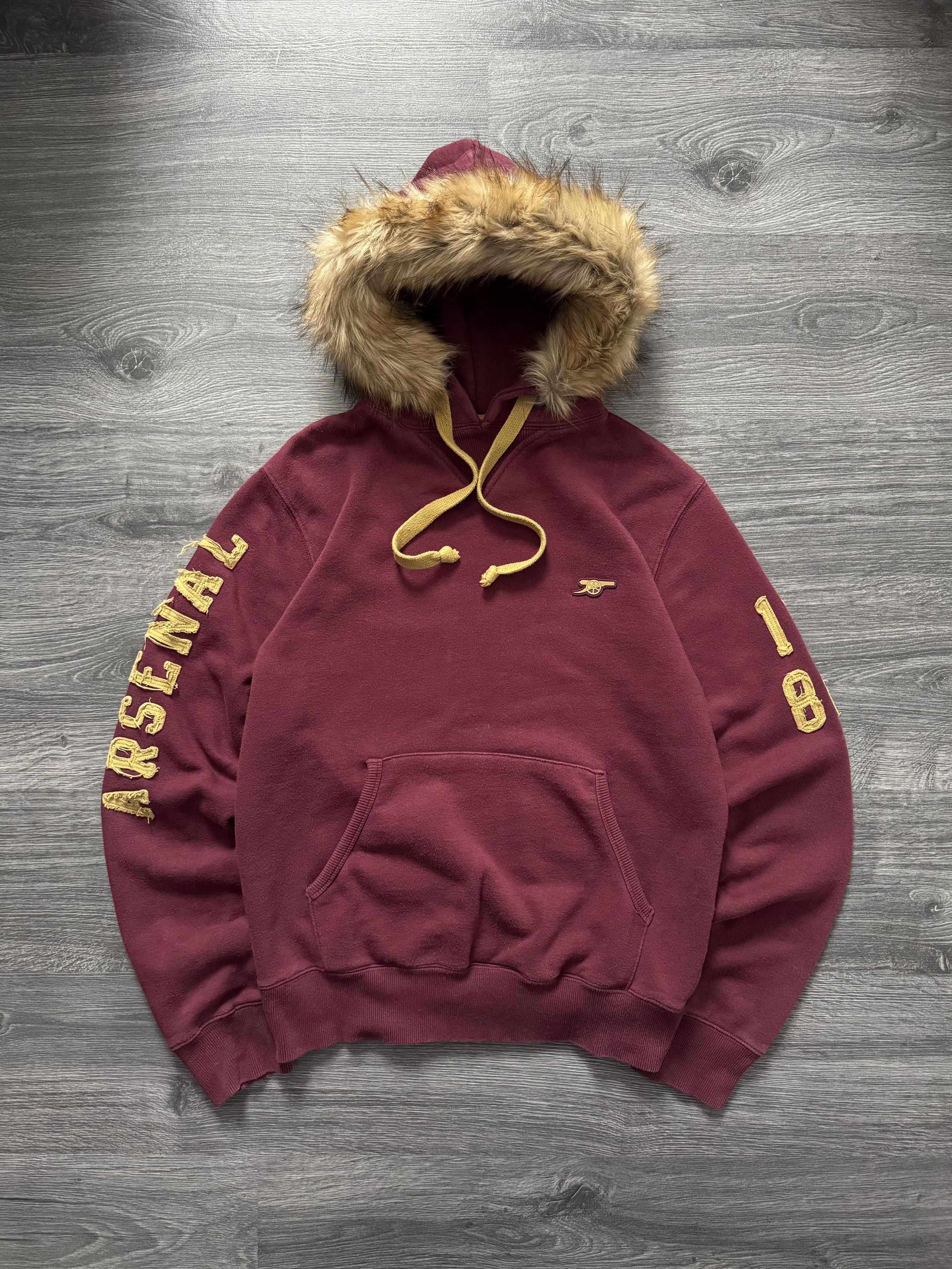 Other Arsenal FC Y2K Fur Hoodie LGB i6w9 style Size US M / EU 48-50 / 2 - 1 Thumbnail