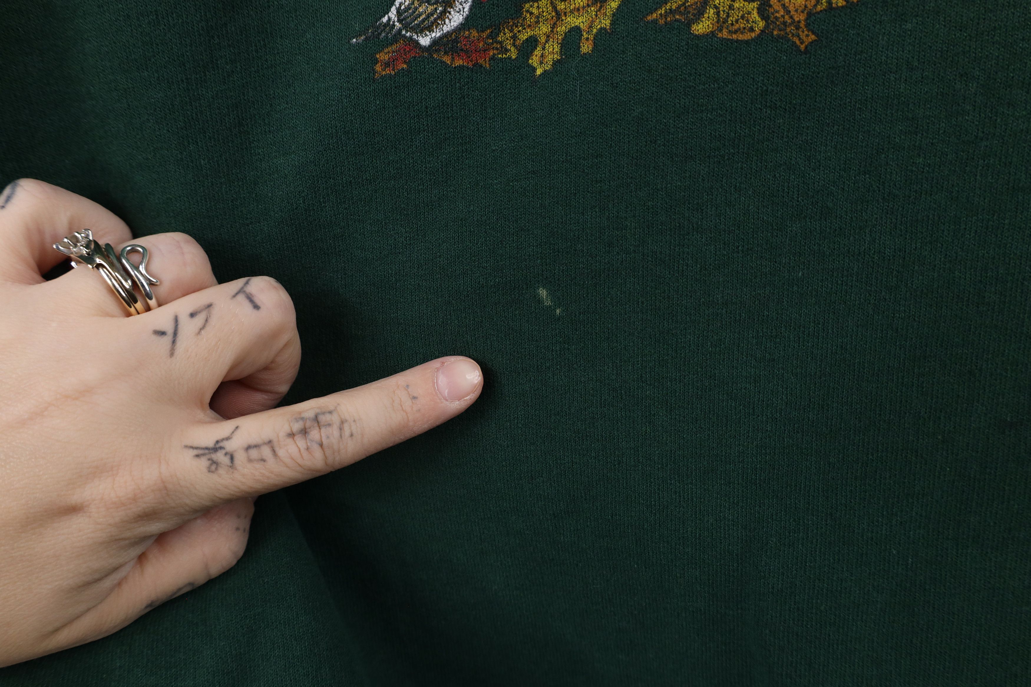 Vintage Vintage 90s Streetwear Fall Leaves Bear Sweatshirt Green Size 3XL / US 20-22 - 5 Thumbnail