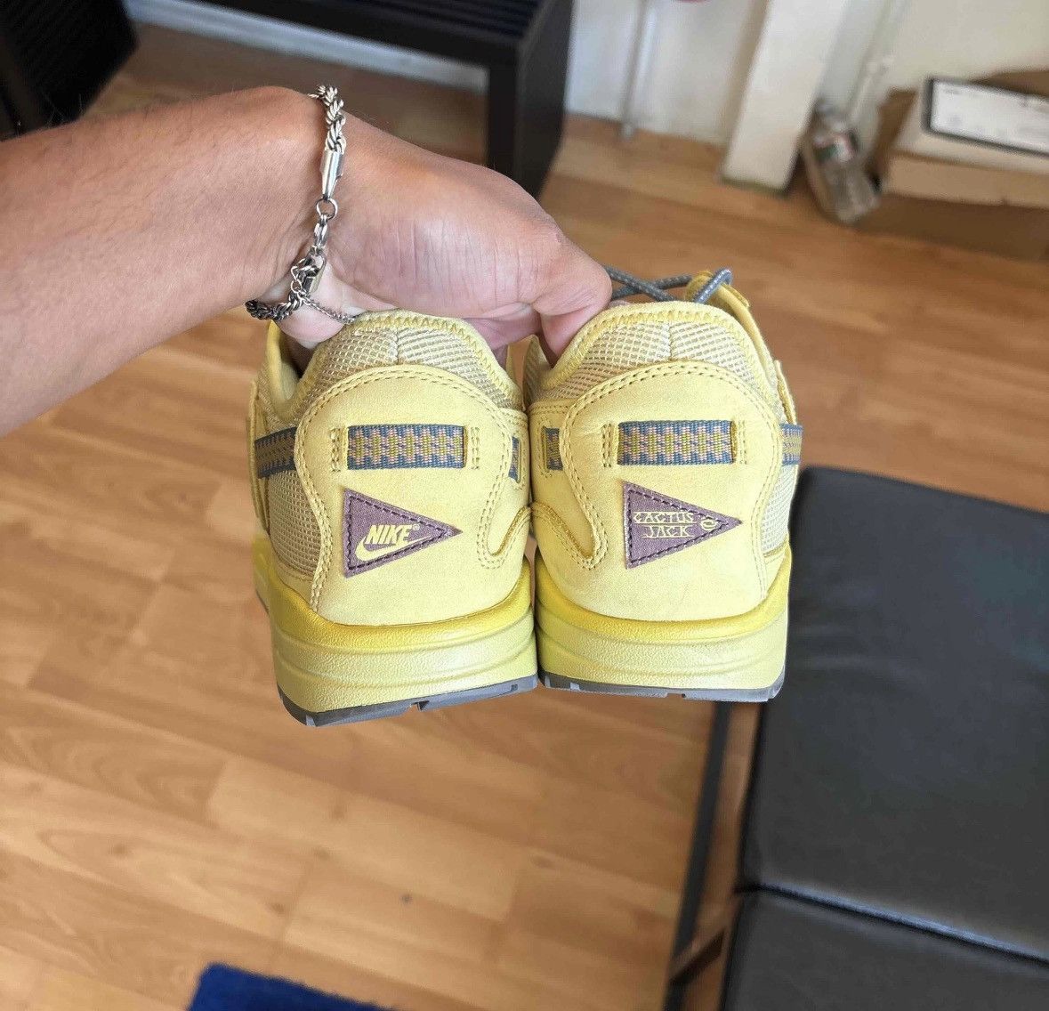 Travis Scott Travis Scott Air Max 1 Saturn Gold Size 13 Size US 13 / EU 46 - 4 Thumbnail