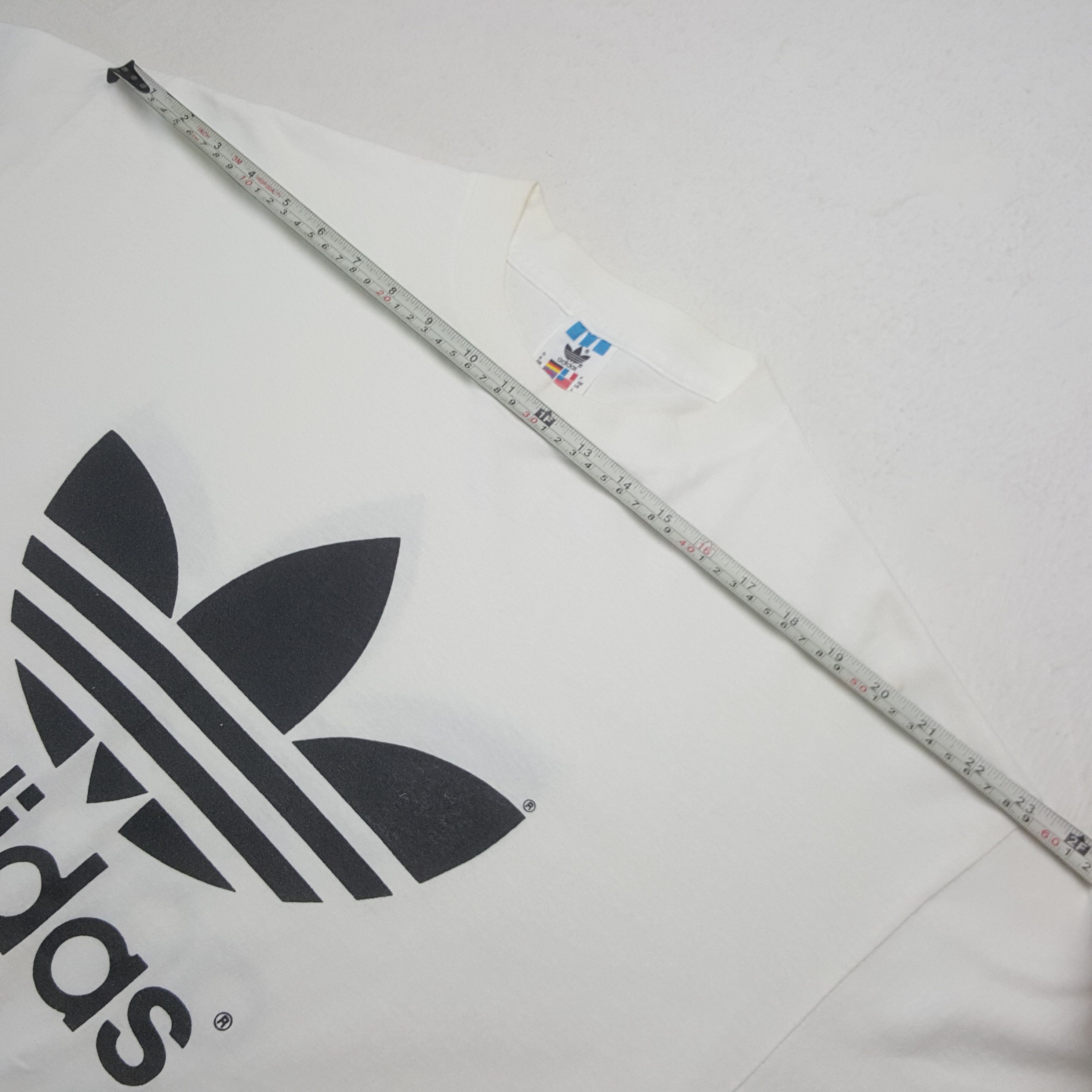 Adidas Vintage Adidas American Sports Logo Tshirt C285N75 Size US L / EU 52-54 / 3 - 6 Thumbnail