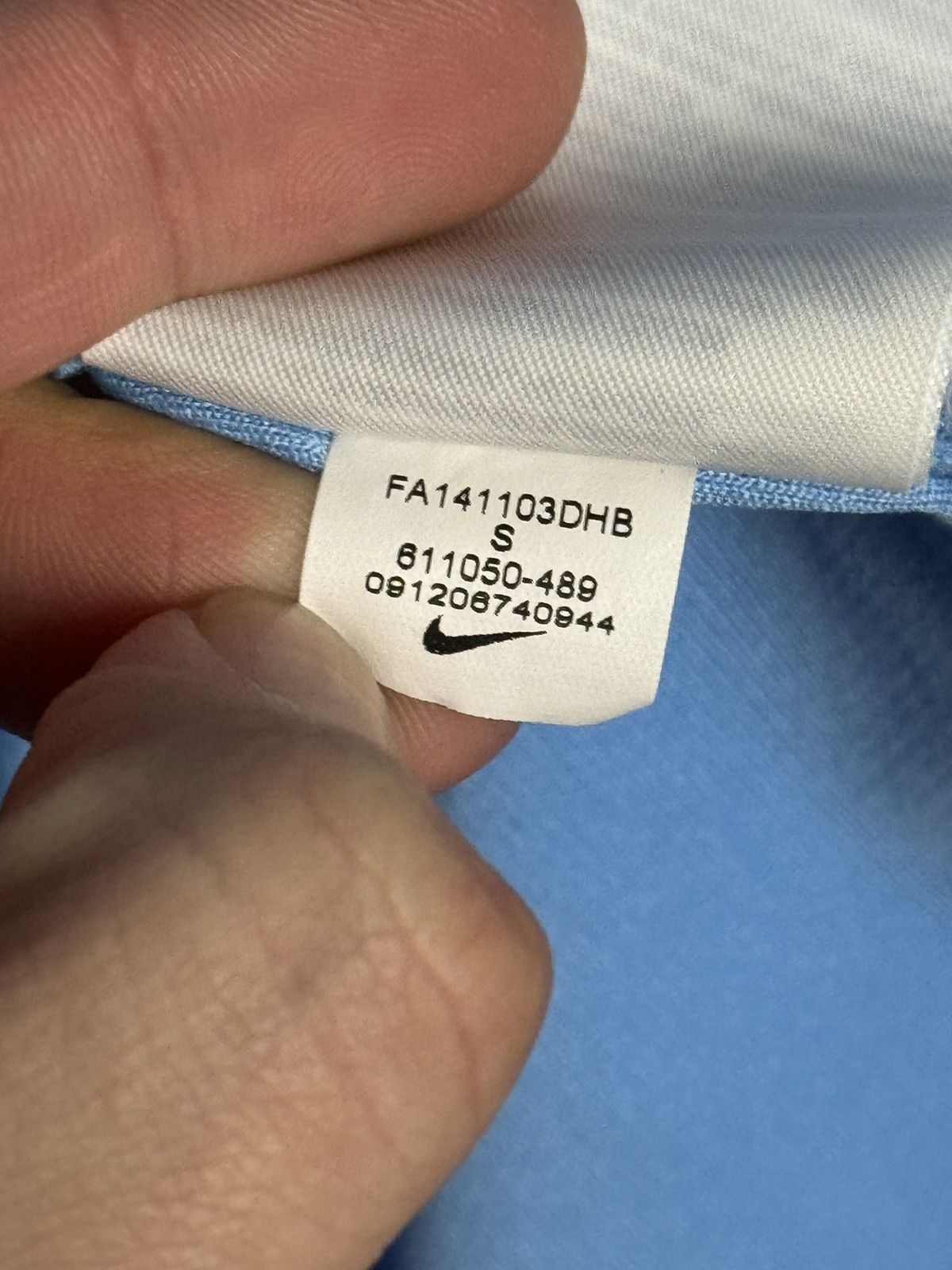 Nike Manchester City 14/15 Home Football Jersey Size US S / EU 44-46 / 1 - 14 Thumbnail