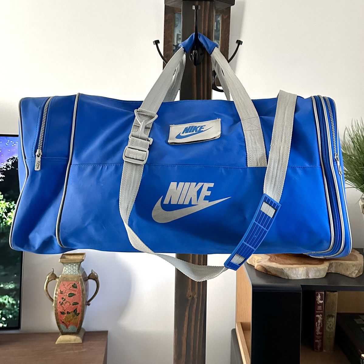 Vintage nike gym bag discount