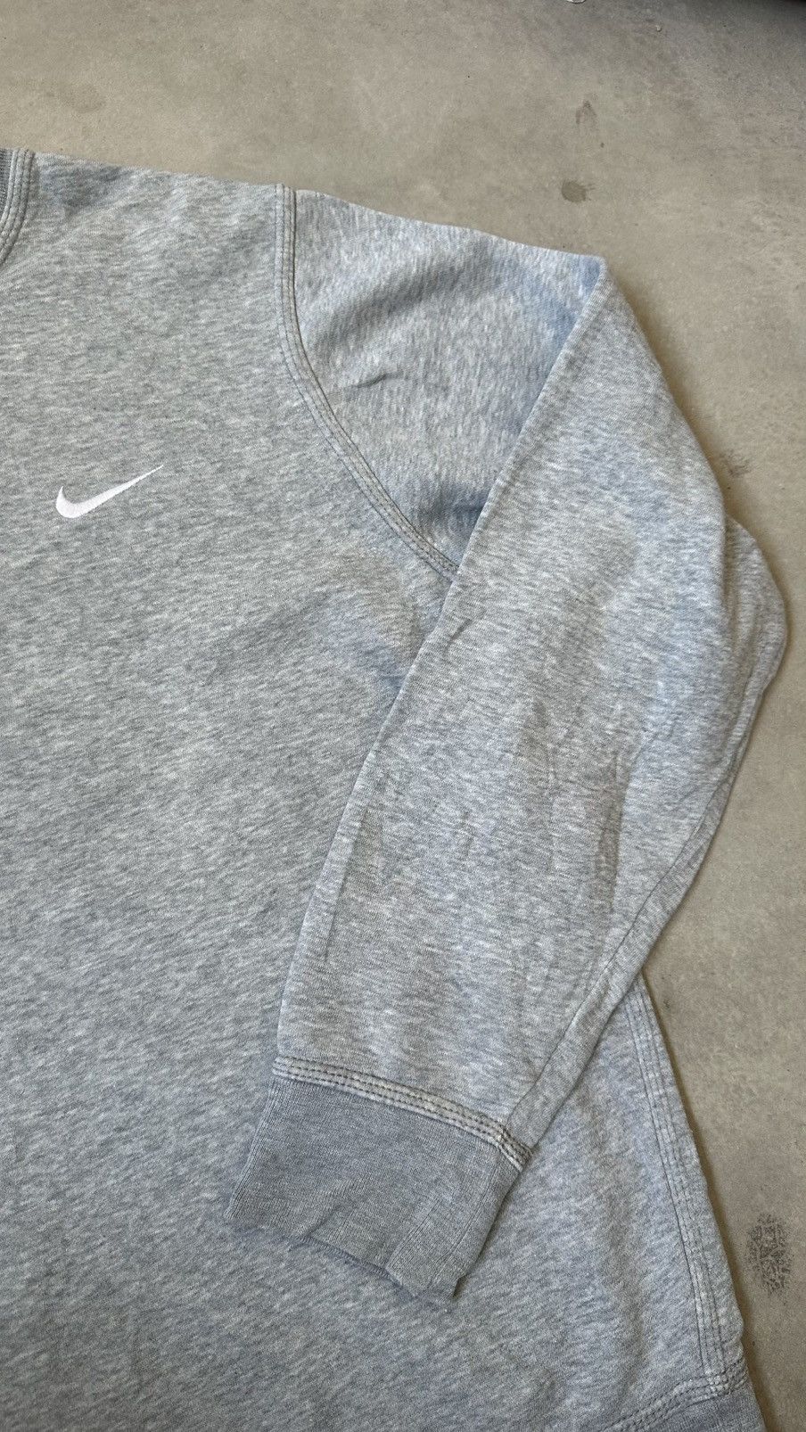 Nike NIKE MINI SWOOSH SWEATSHIRT Size US L / EU 52-54 / 3 - 3 Thumbnail