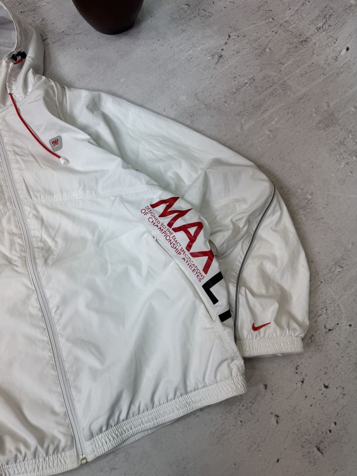 Nike × Vintage NIKE AIR MAX VINTAGE BASIC LOGO OVERSIZE BAGGY LIGHT JACKET Size US L / EU 52-54 / 3 - 3 Thumbnail