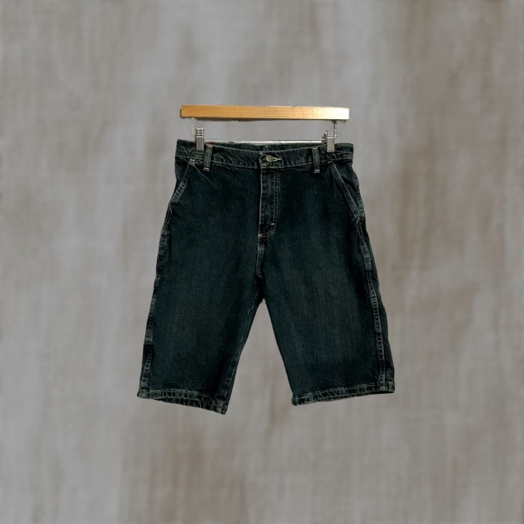 Wrangler Wrangler Denim Shorts Mens 18 Regular XL 30 Dark Blue Button Closure Cotton Blend Casual Denim Shorts Mens Size US 30 / EU 46 - 1 Thumbnail