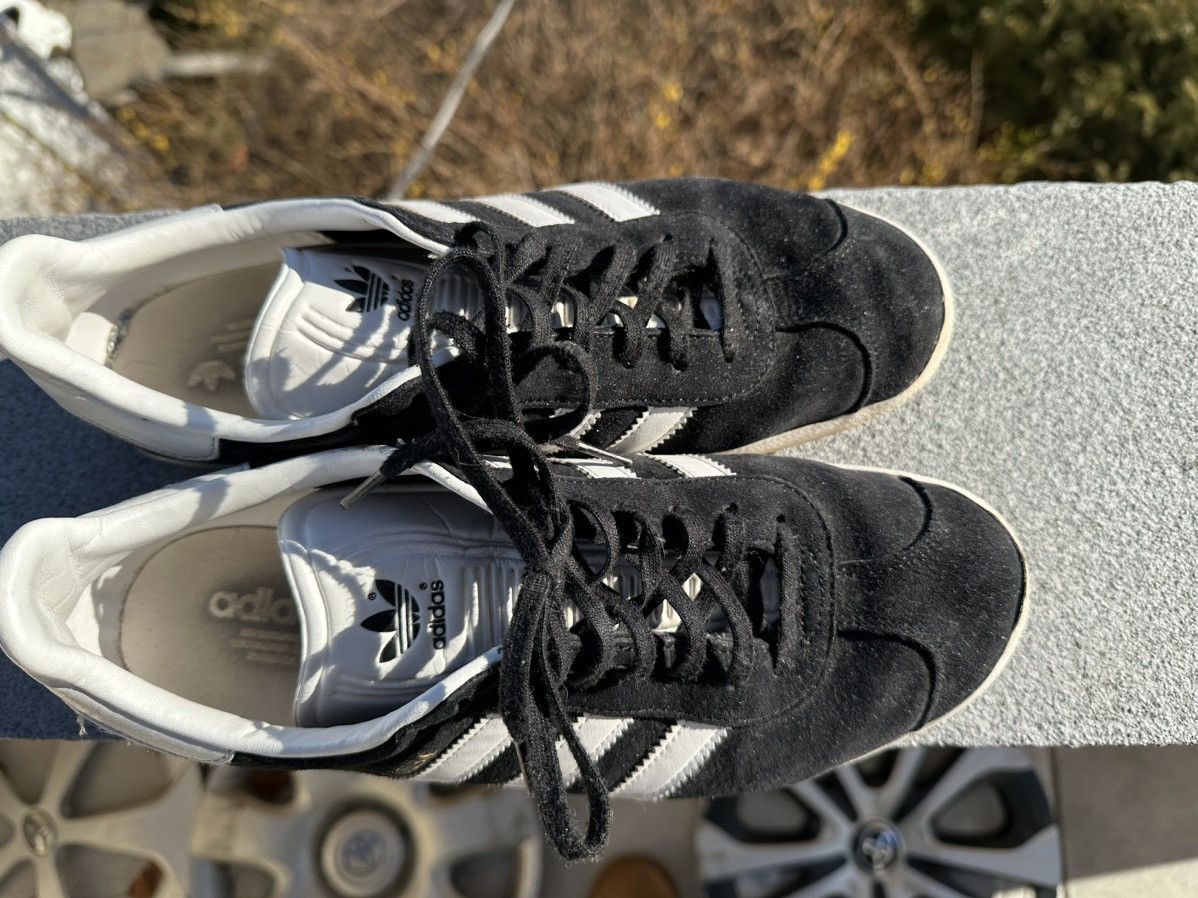 Adidas Adidas Black & White Gazelles Size US 10 / EU 43 - 3 Thumbnail