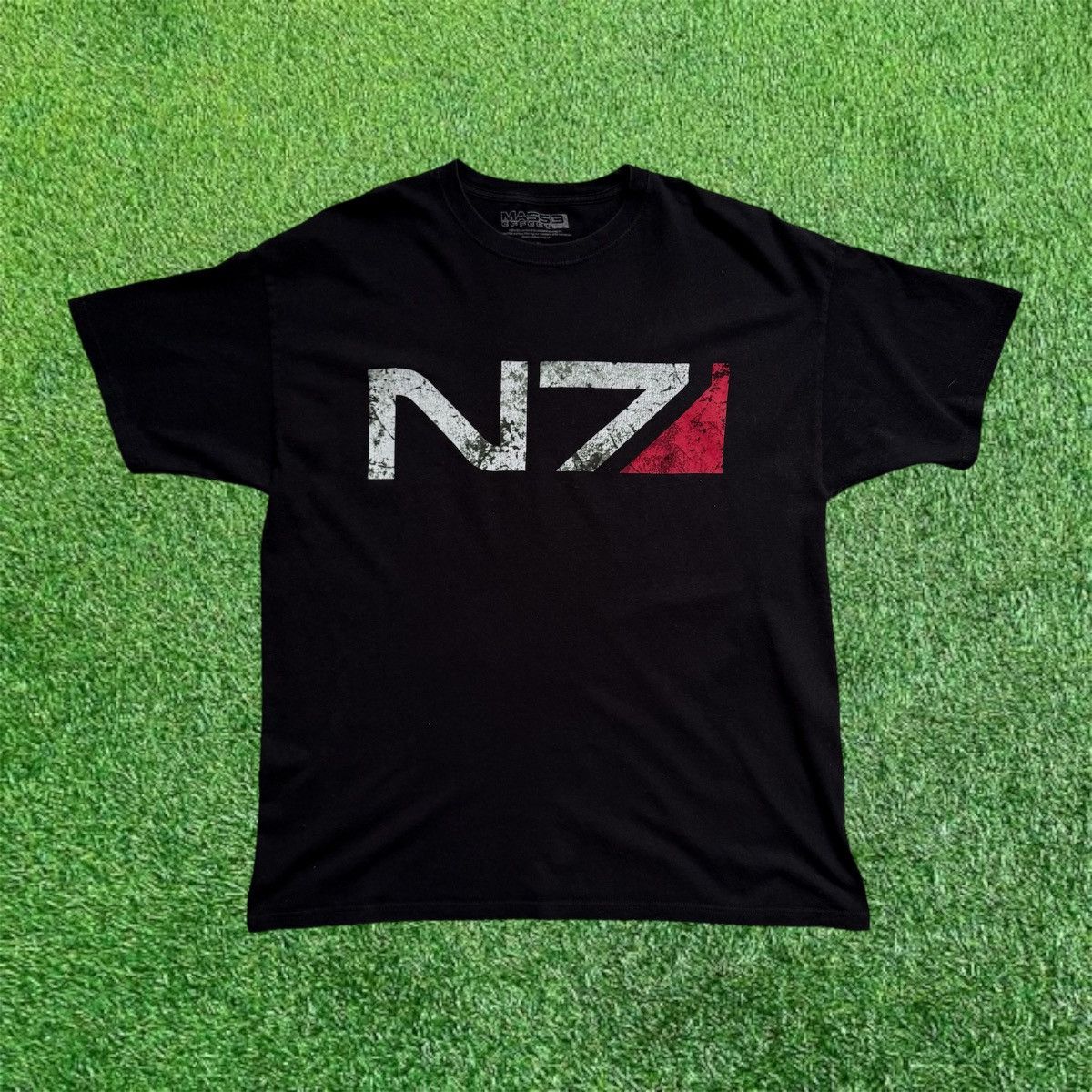 Vintage Vintage 2012 Mass Effect 3 N7 T-Shirt Size US L / EU 52-54 / 3 - 1 Thumbnail