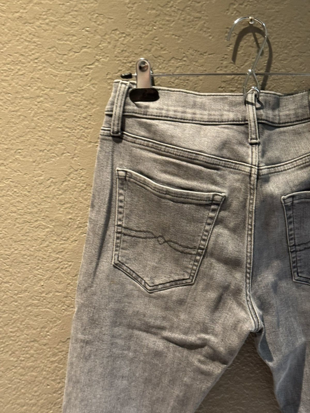 Lucky Brand Grey Lucky Brand Quality Distressed 30/32 Slim Skinny Jean Size US 30 / EU 46 - 8 Thumbnail