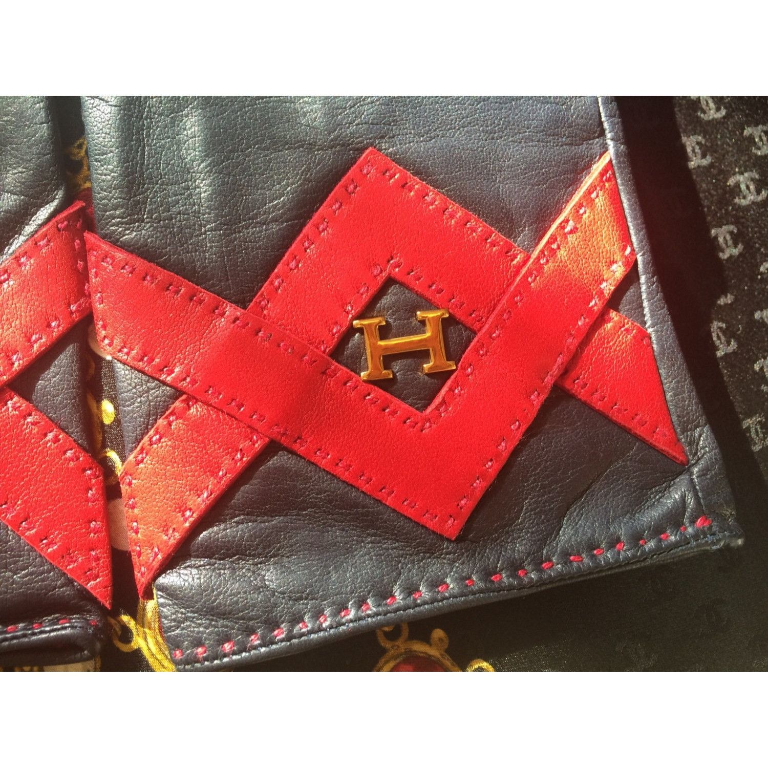 Hermes MINT. Vintage HERMES black lambskin gloves with golden H Size ONE SIZE - 5 Thumbnail