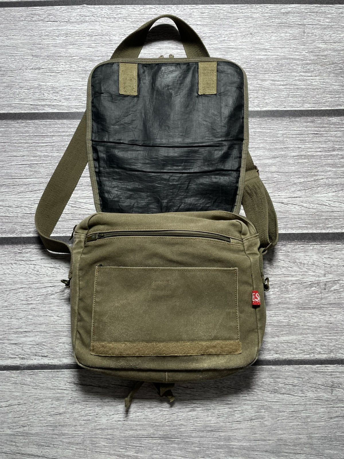 Diesel Diesel Vintage Canvas Archival Avant Garde Y2k Shoulder Bag Size ONE SIZE - 7 Thumbnail