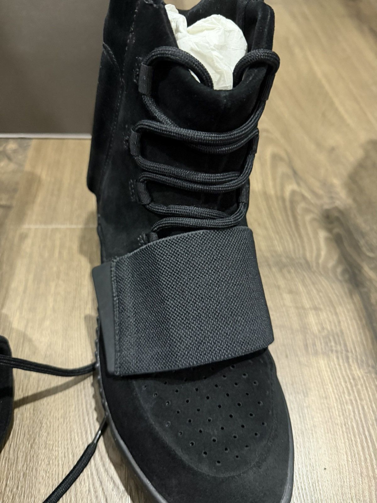 Yeezy Adidas Yeezy Boost 750 Size US 8 / EU 41 - 10 Thumbnail