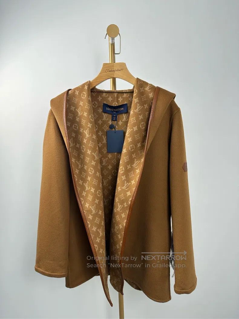 Louis Vuitton Louis Vuitton Fully lined overcoat Size XXS / US 00 / IT 34 - 1 Thumbnail