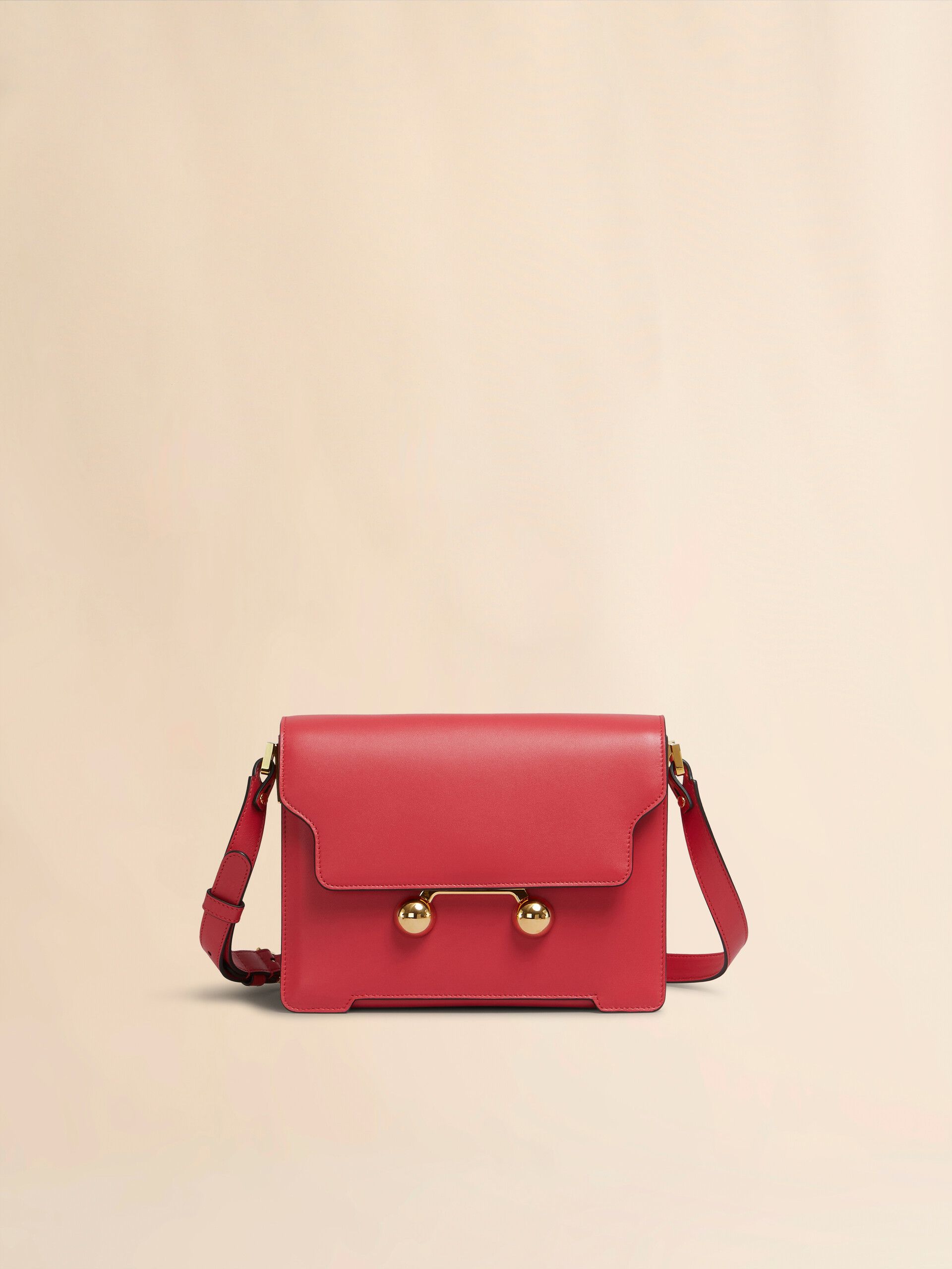 Marni o1f1d3z0126 Size: OS / Trunkaroo Medium Shoulder Bag in Red Size ONE SIZE - 1 Thumbnail