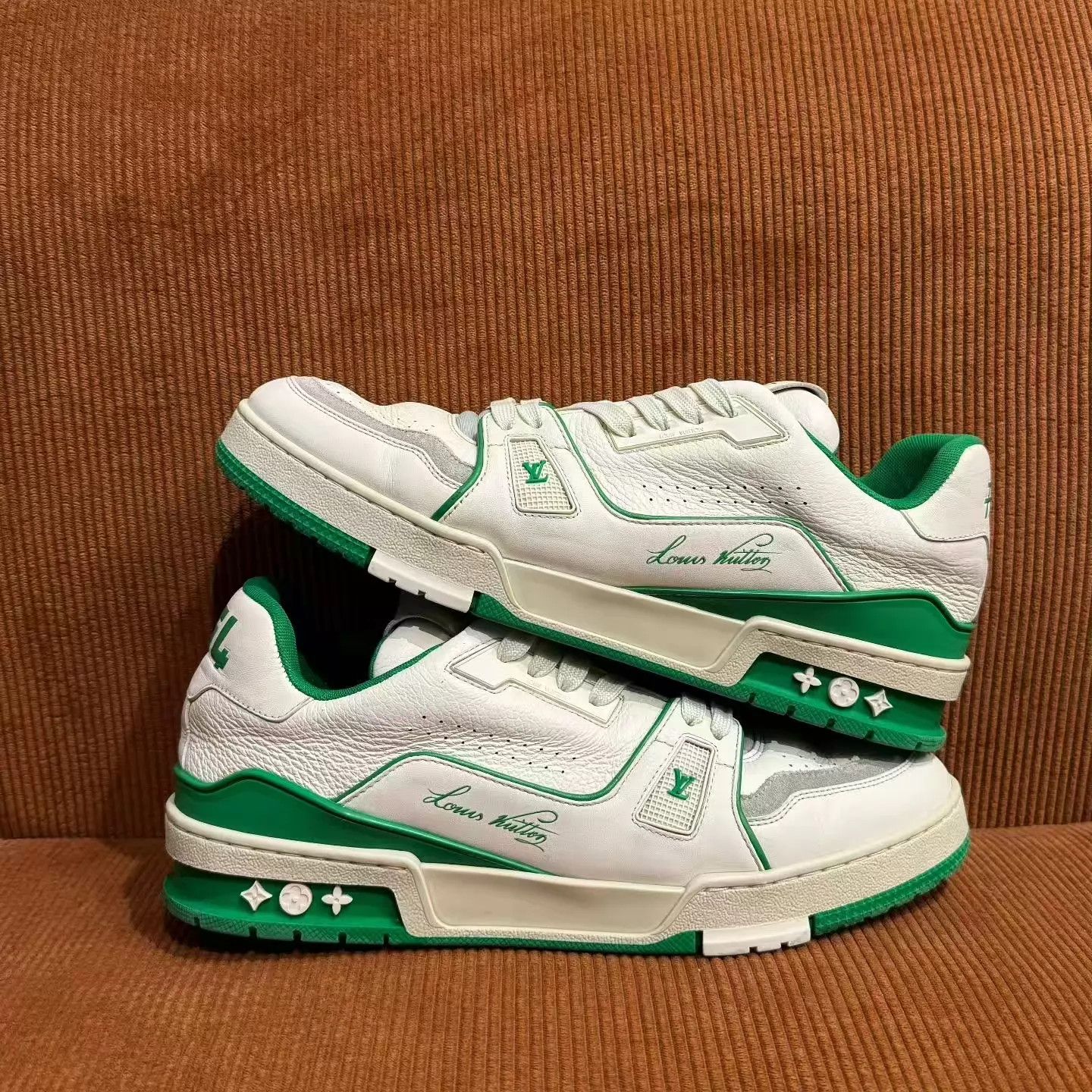 Louis Vuitton LV Trainer White Green 42 Good Condition Size US 9 / EU 42 - 3 Thumbnail