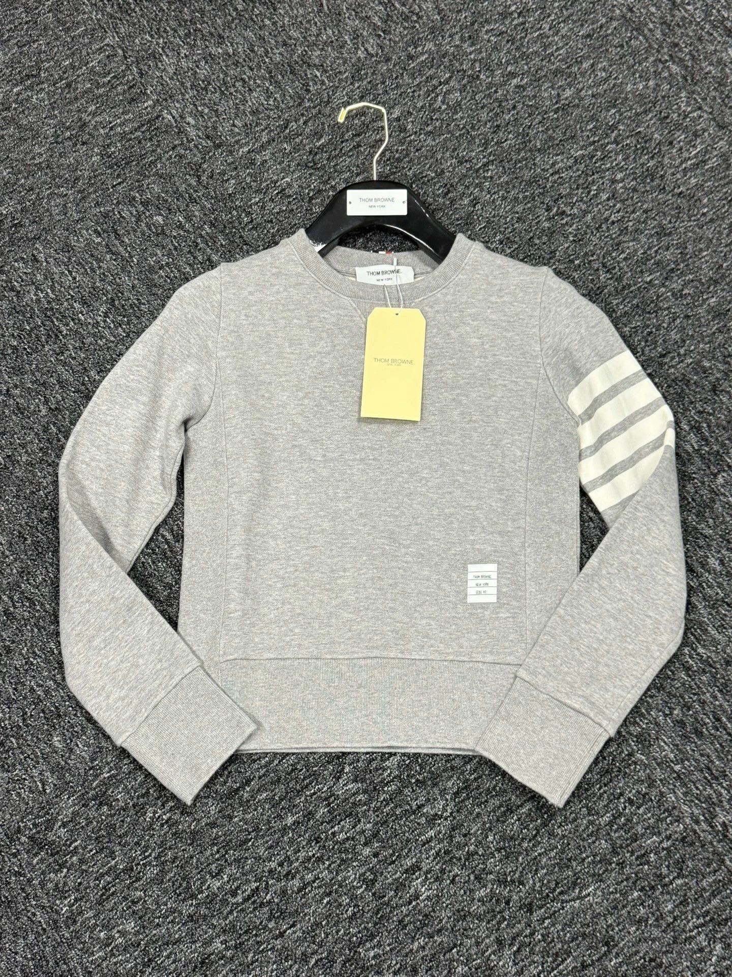 Thom Browne Thom Browne Women's 4-Bar Light Gray Sweatshirt Size40 Size S / US 4 / IT 40 - 3 Thumbnail