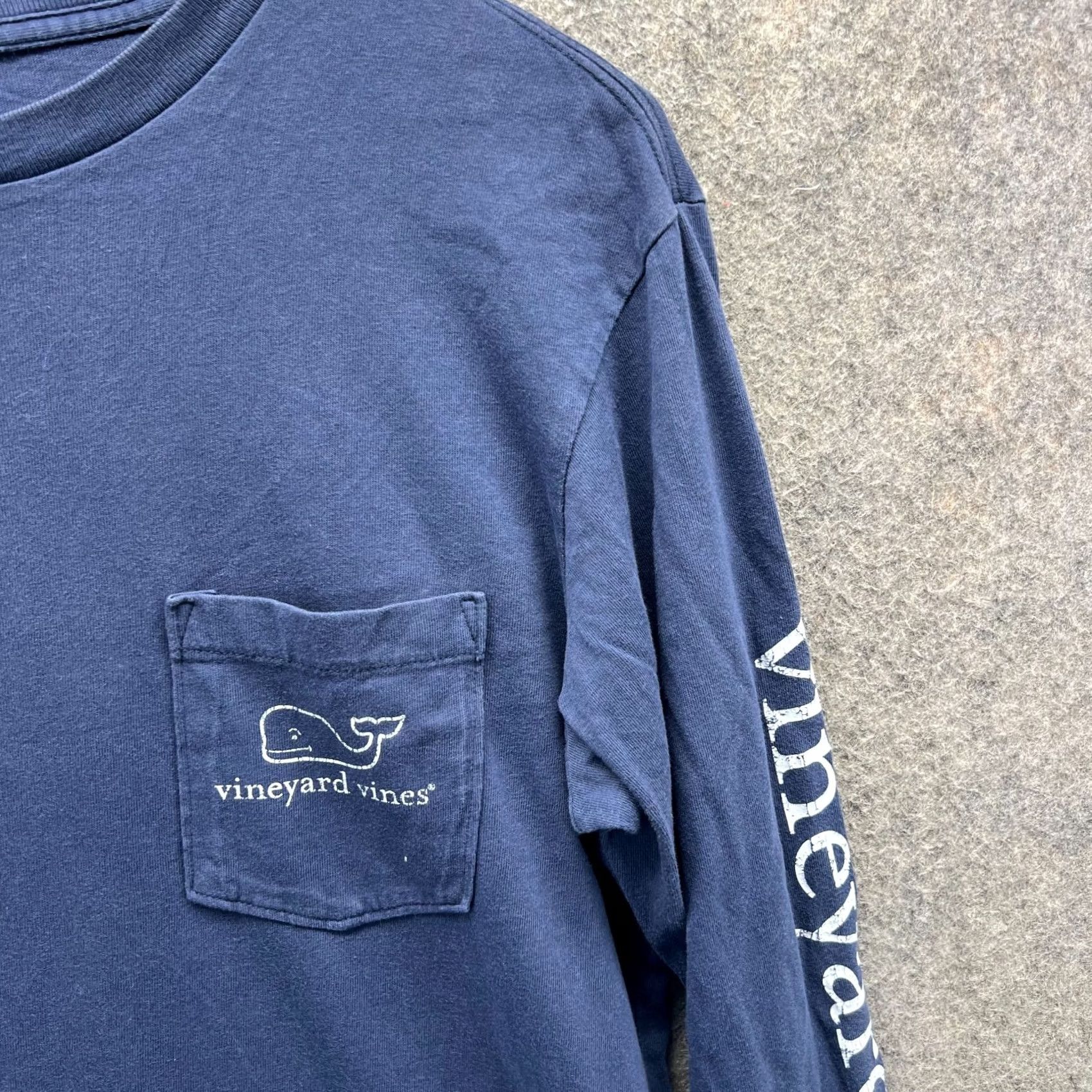 Vineyard Vines Vineyard Vines Shirt Mens XS Navy Long Sleeve Pocket Graphic Big Whale Print Tee Size US XS / EU 42 / 0 - 3 Thumbnail