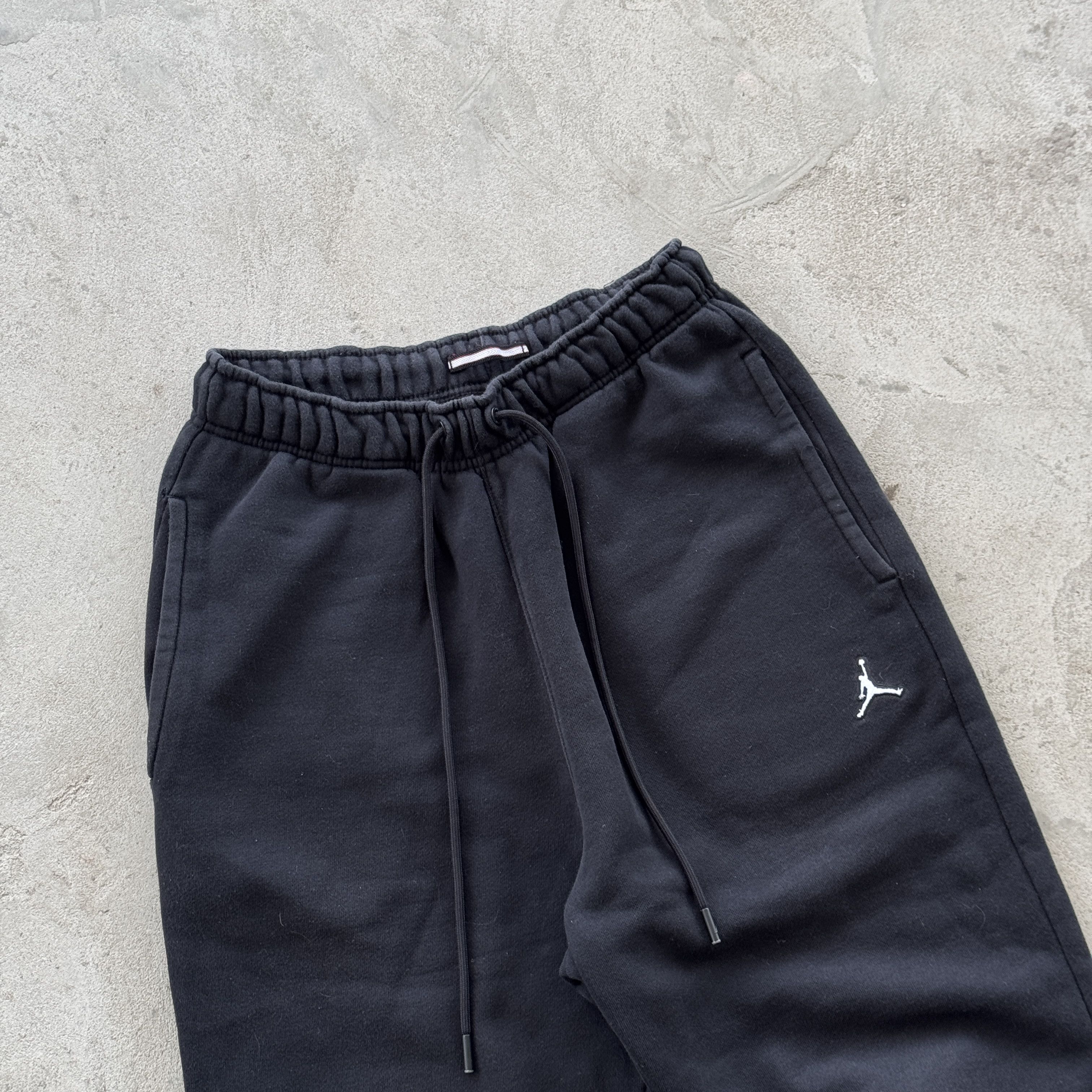 Jordan Brand Jordan Flight Black Fleece Sweatpants Jumpman Logo Small Size US 30 / EU 46 - 3 Thumbnail