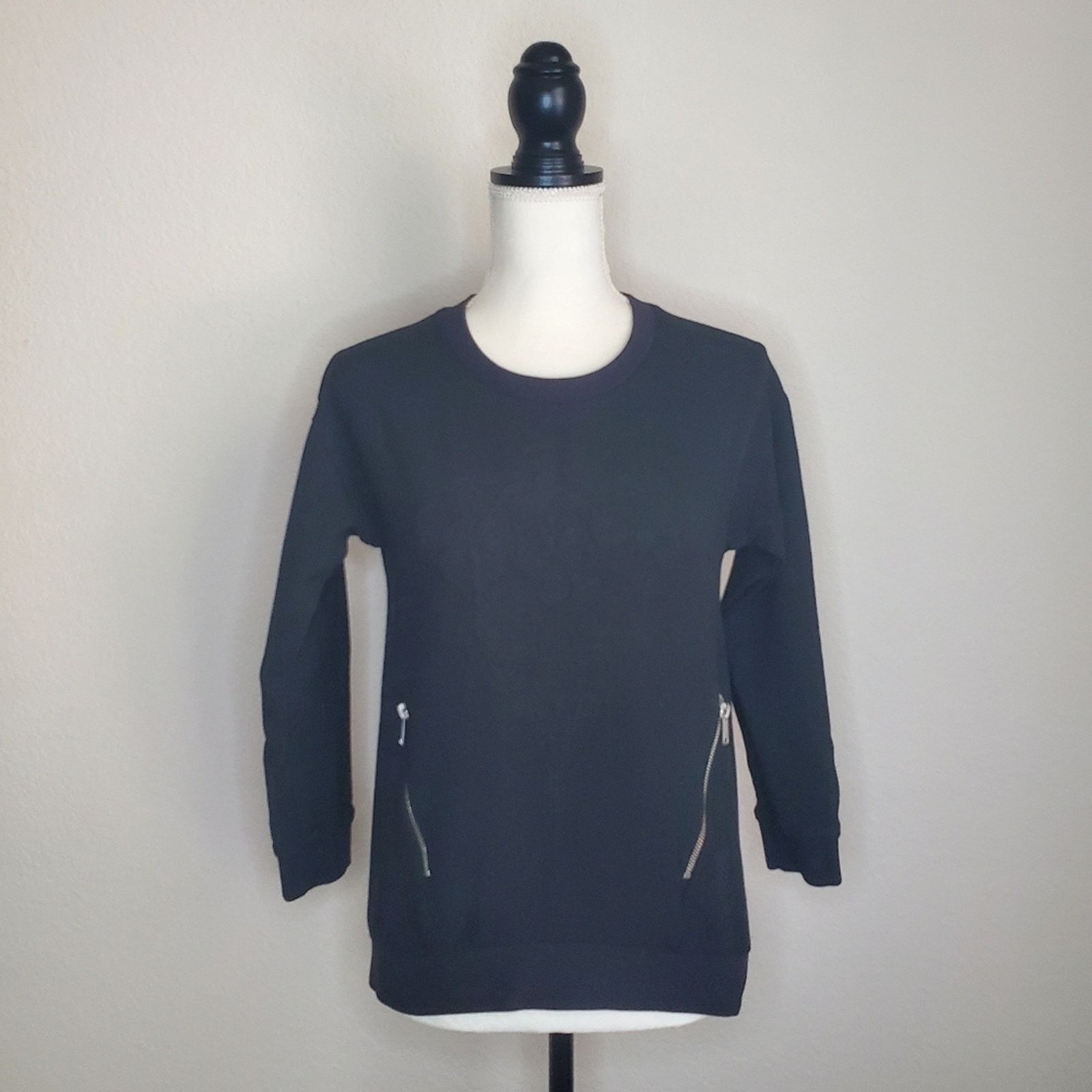 Aritzia Aritzia Black Jacquard Sweater XXS Size XXS / US 00 / IT 34 - 1 Thumbnail