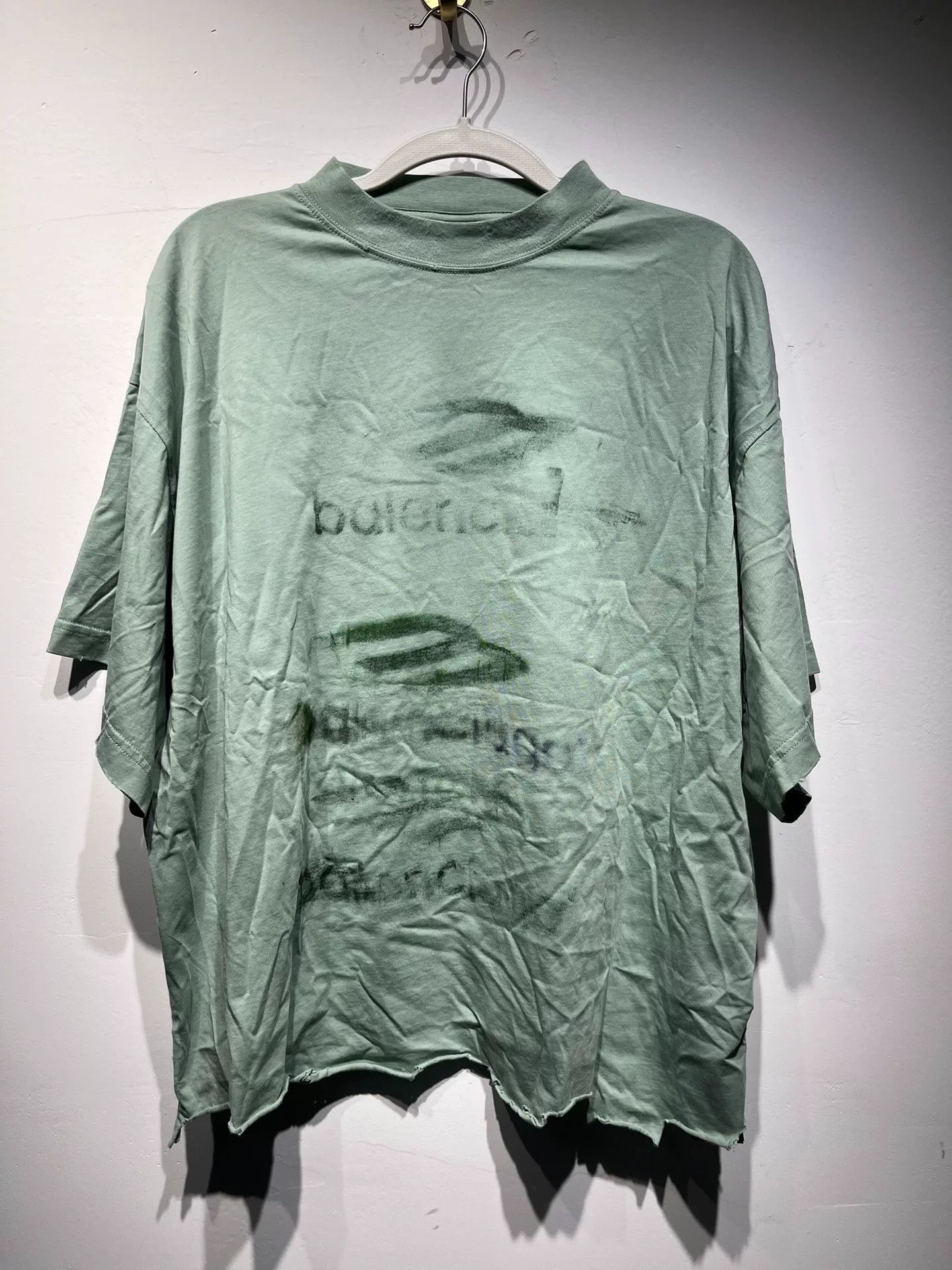 Balenciaga Balenciaga Green T-Shirt 2 Women Size XS / US 0-2 / IT 36-38 - 1 Thumbnail