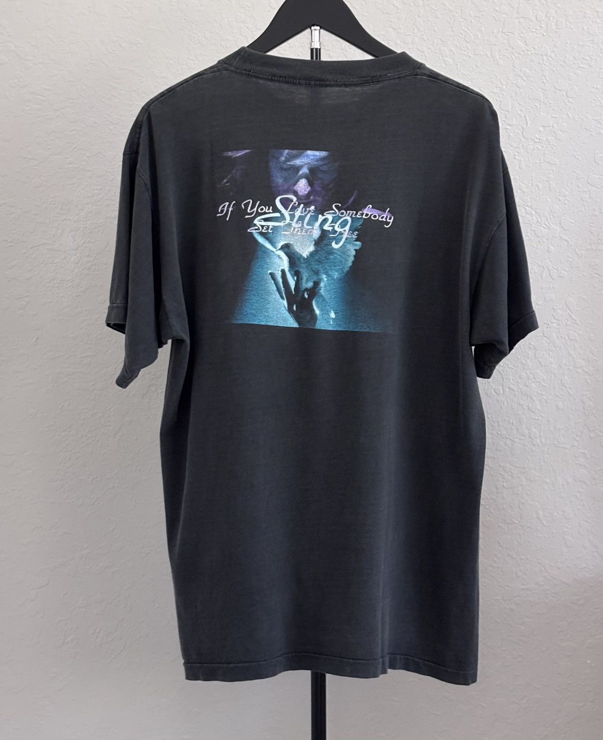 Band Tees Vintage early 1990s Sting “Set Them Free” T-Shirt L Size US L / EU 52-54 / 3 - 6 Thumbnail