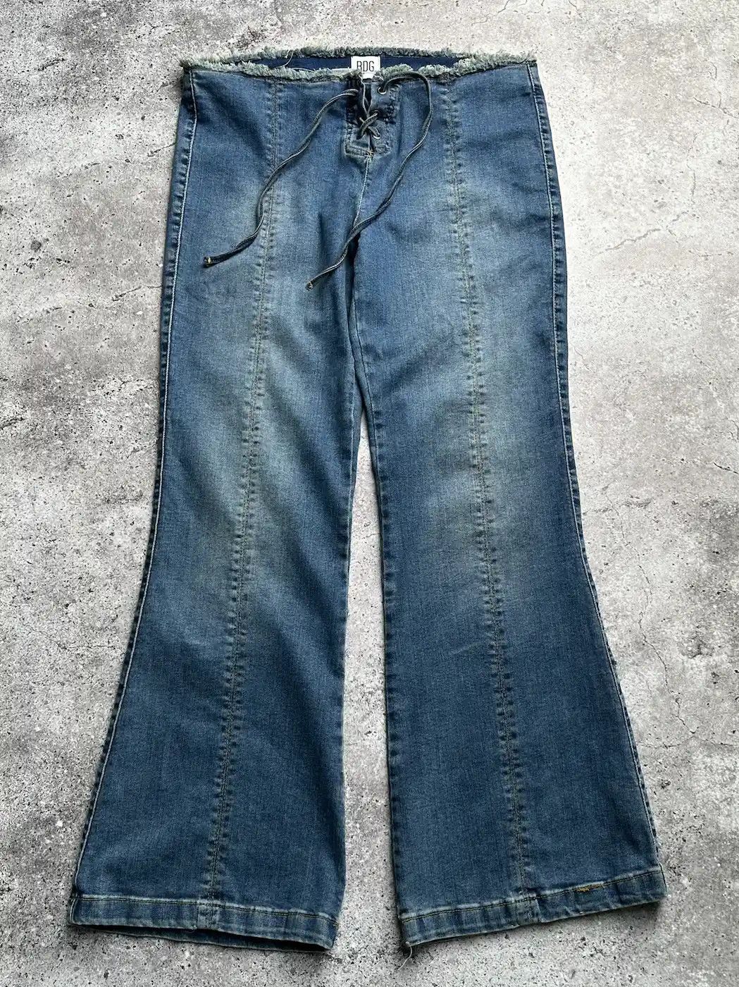 Classic Retro Flared Jeans