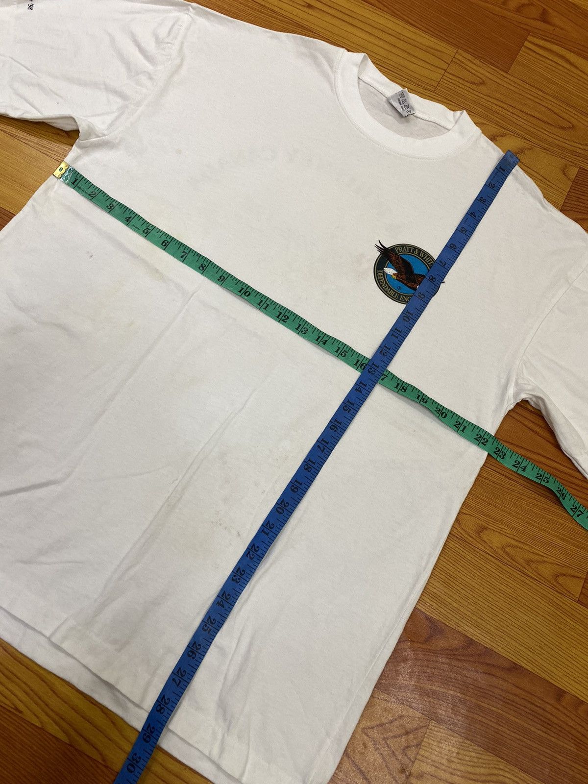 Vintage Vintage 90s Asian Pratt & Whitney Canada Tee Size US L / EU 52-54 / 3 - 14 Thumbnail