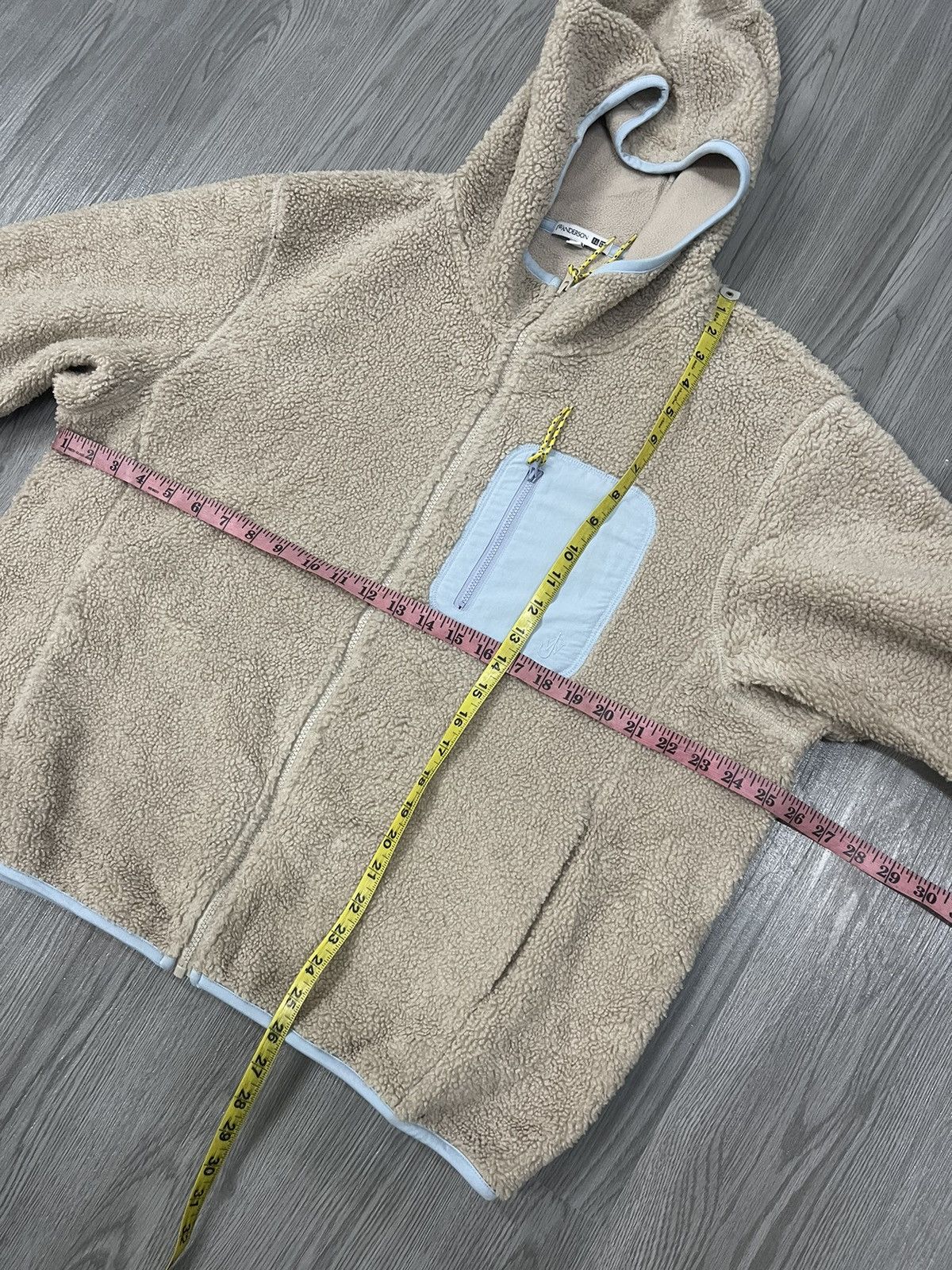 JW Anderson × Japanese Brand J.W. Anderson Uniqlo sherpa fleece hooded boxy jacket Size XL / US 12-14 / IT 48-50 - 7 Thumbnail