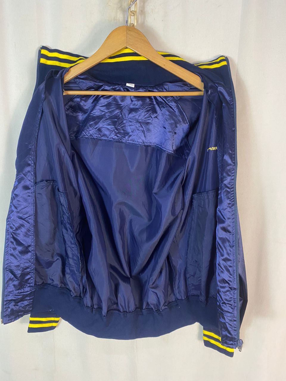 Japanese Brand Vintage Japanese brand zipper nylon jacket Size US M / EU 48-50 / 2 - 4 Thumbnail