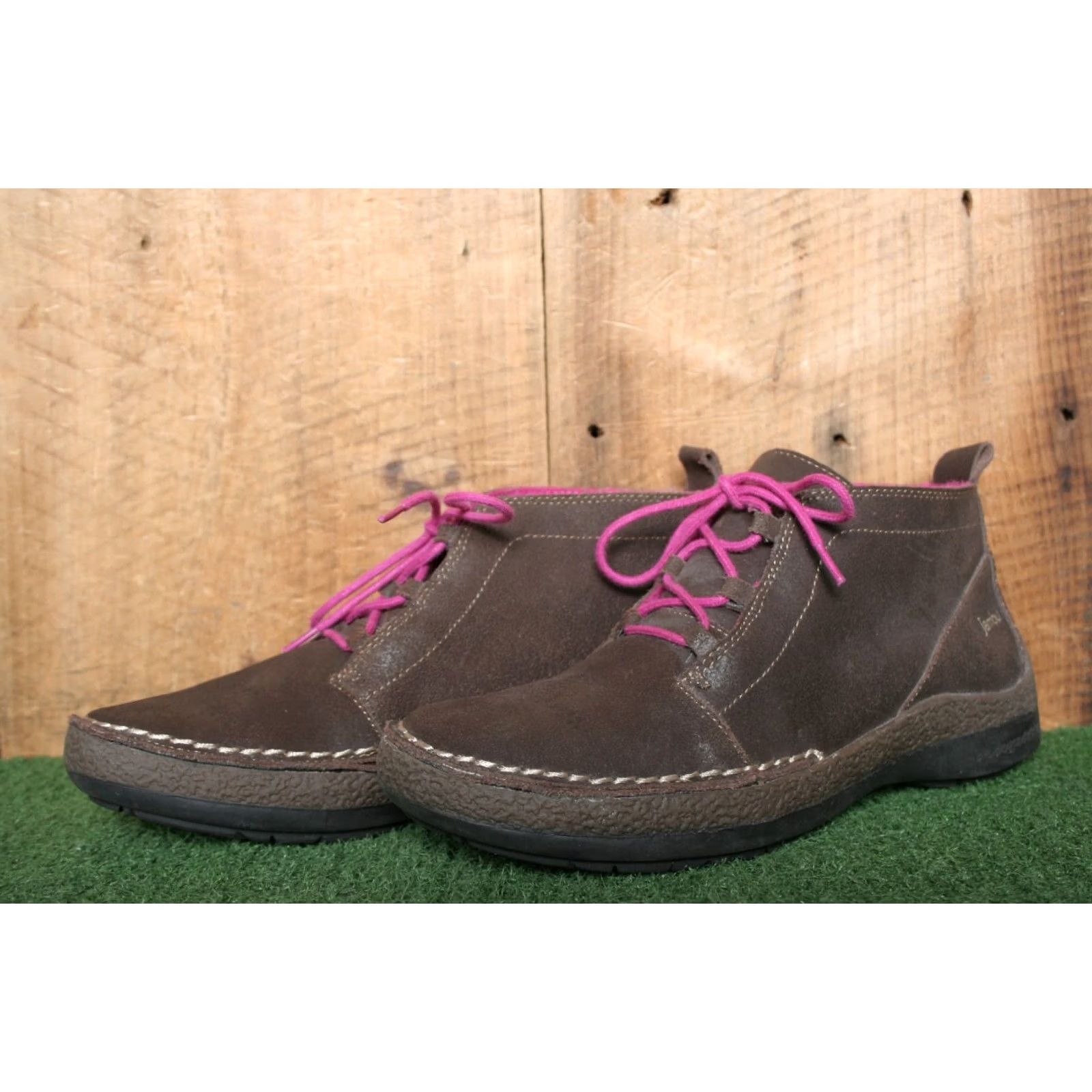 Vintage JAMBU Madison Brown Leather Chukka Boots Sz. 10M Women’s Leather Upper Crepe Rubber Sidewalls Boot Size US 10 / IT 40 - 2 Thumbnail