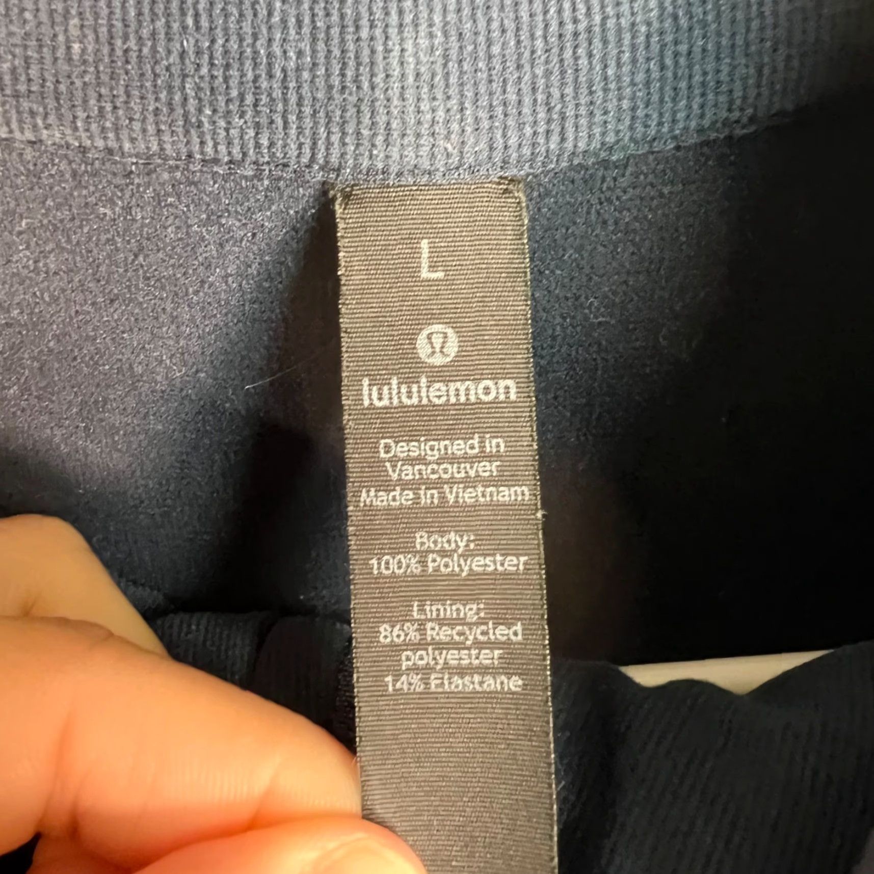 Lululemon Lululemon Jacket Mens Large Navy Full-Zip Blue Running & Jogging Size US L / EU 52-54 / 3 - 3 Thumbnail