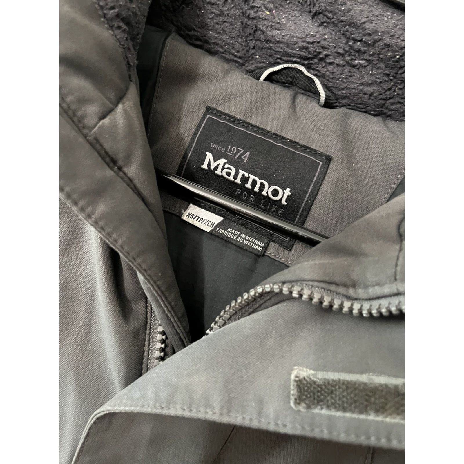 Marmot Marmot Women's 700 Duck Down Fill Hooded Jacket Gray Size XS Full Zip Size XS / US 0-2 / IT 36-38 - 3 Thumbnail