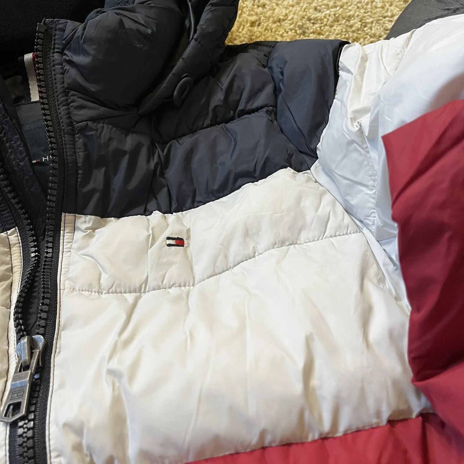 Tommy Hilfiger Tommy Hilfiger Men's Hooded Puffer Jacket Size US S / EU 44-46 / 1 - 3 Thumbnail