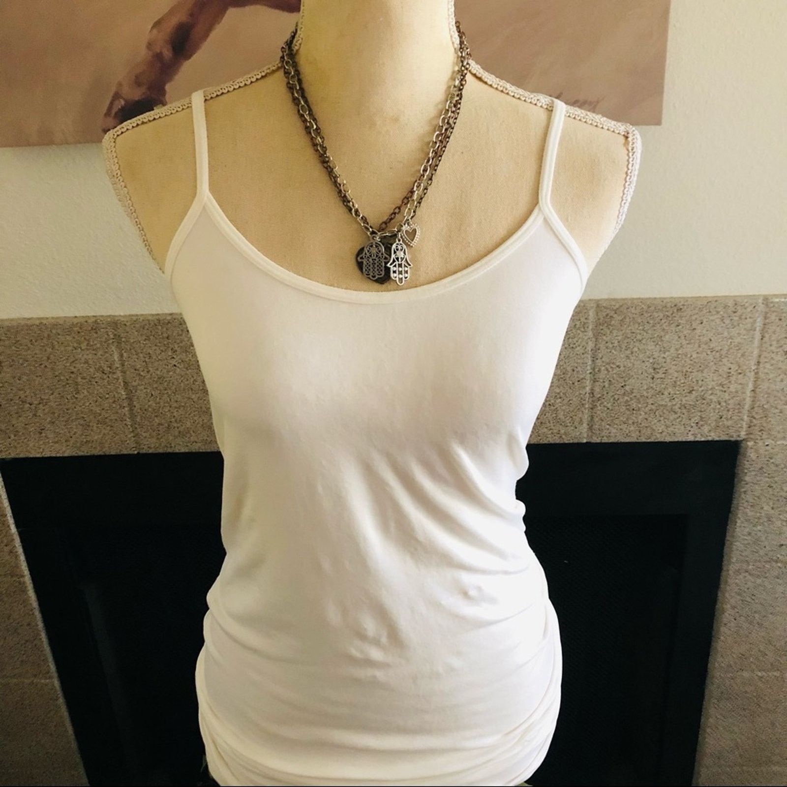 Jewelry Tri-tone metal triple strand chain hamsa necklace Size ONE SIZE - 4 Thumbnail