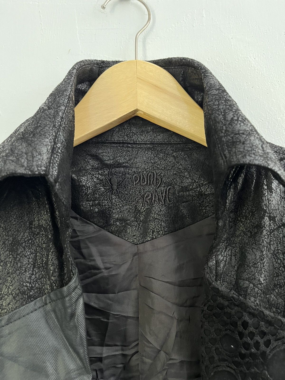 Japanese Brand Crazy Punk rave lace up bondage vkei waxed jacket Size US M / EU 48-50 / 2 - 11 Thumbnail