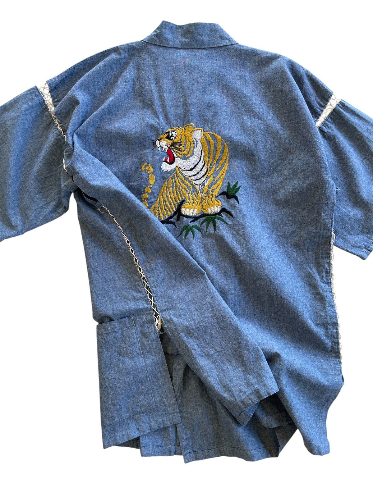Japanese Brand RARE! Tiger Motif Gold Embroidery Noragi Haori Kimono Size US L / EU 52-54 / 3 - 9 Thumbnail