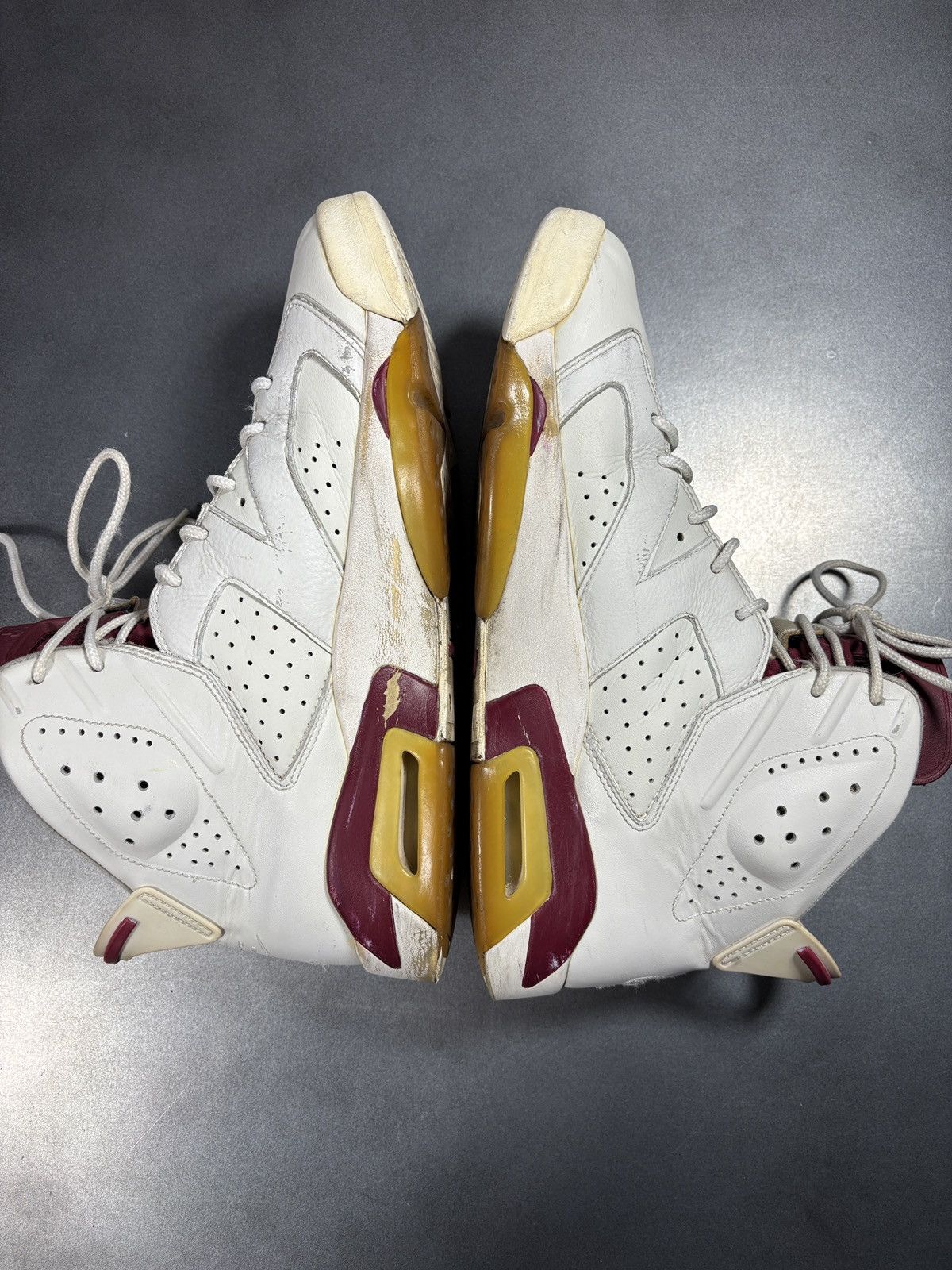 Jordan Brand 2015 Jordan 6 Maroon Air Jordan VI Retro 384664-116 Mens 11 Size US 11 / EU 44 - 15 Thumbnail
