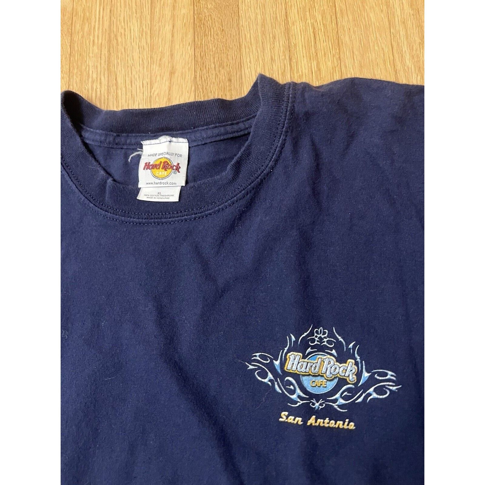 Hard Rock Cafe Vintage Hard Rock Cafe Blue Flames Crewneck T Shirt Mens XL Size US XL / EU 56 / 4 - 5 Thumbnail