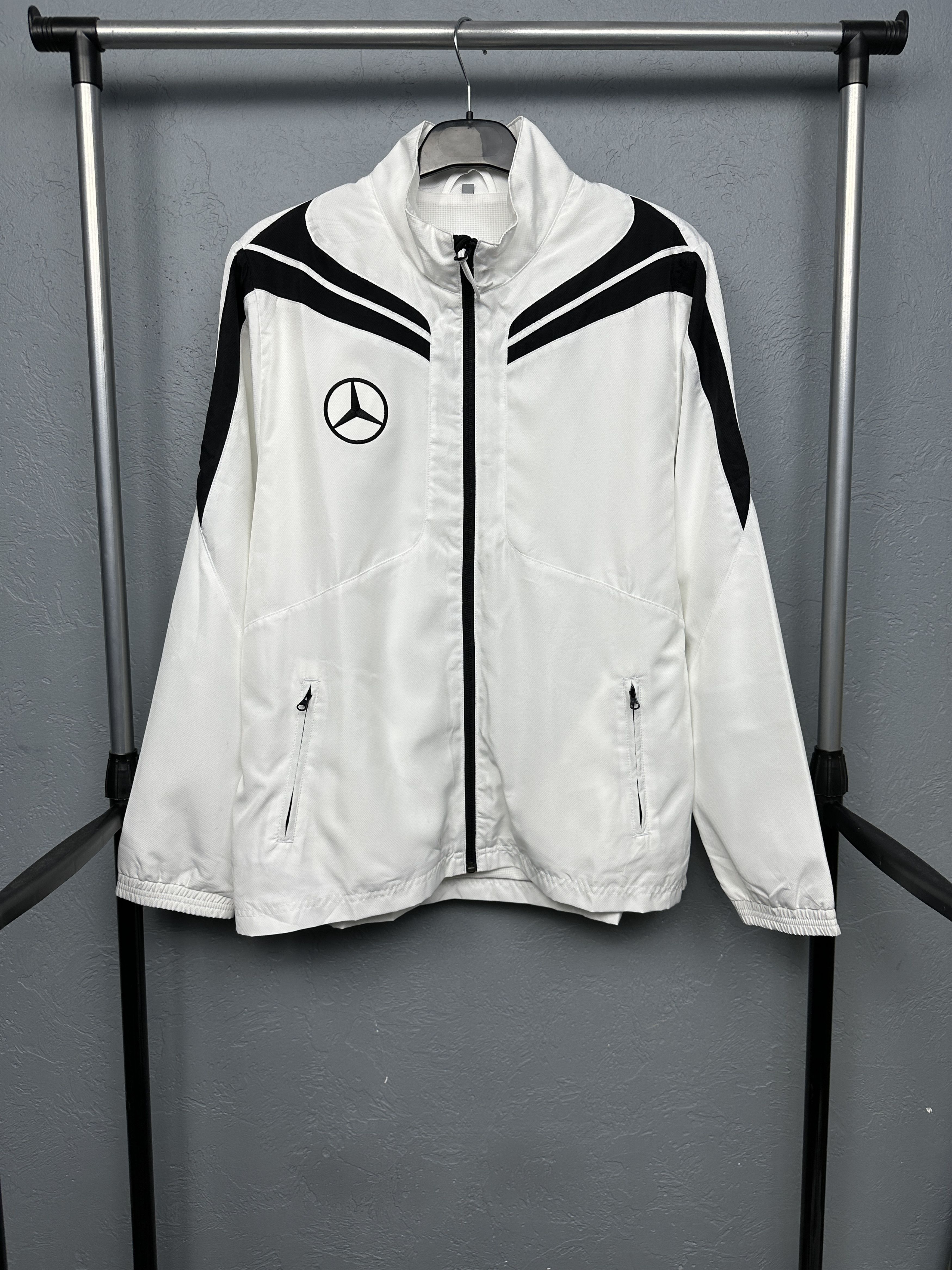 Mercedes-Benz Mercedes-Benz Mens Windbreaker Track Top Jacket Size US L / EU 52-54 / 3 - 1 Thumbnail
